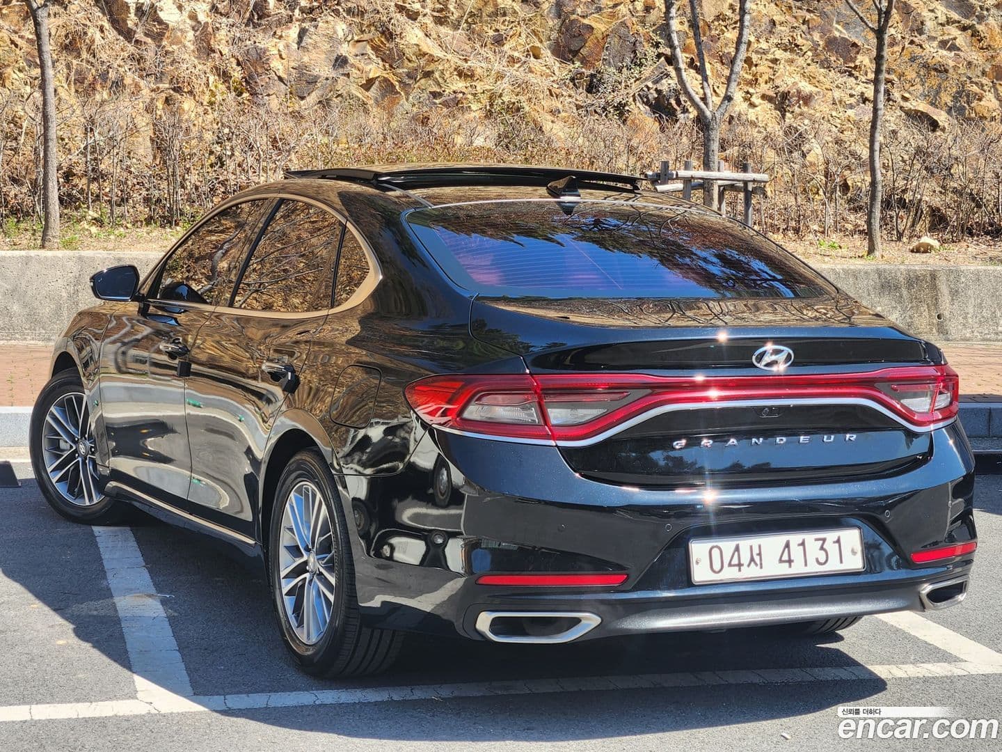 Main__Slider__Photo:Grandeur Hyundai 2018.5-5