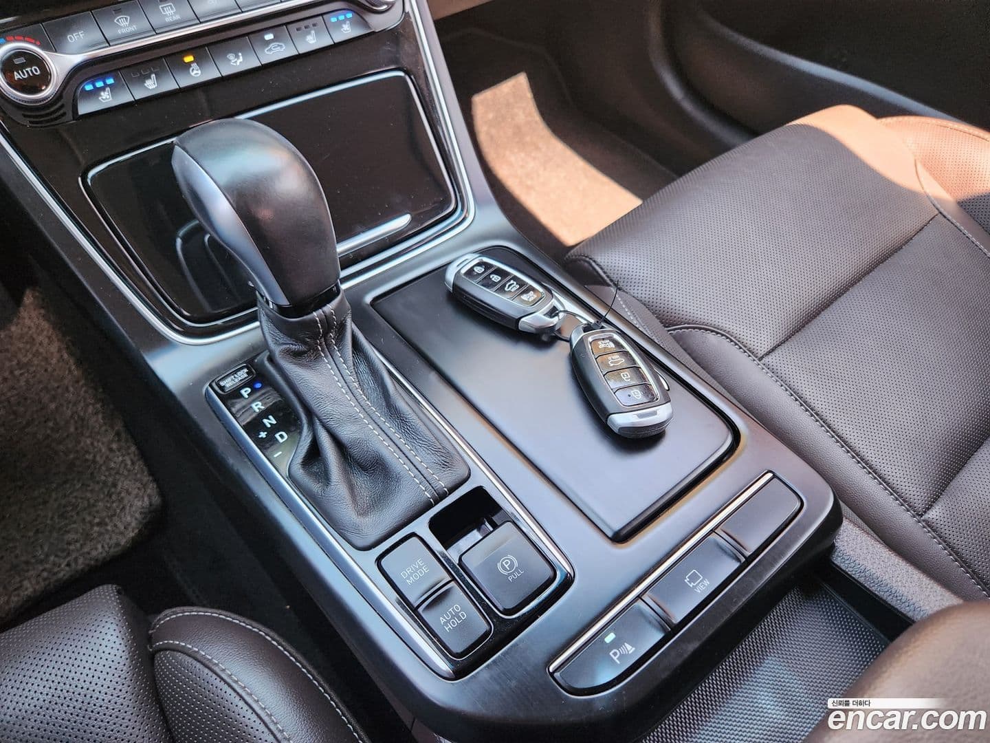 Main__Slider__Photo:Grandeur Hyundai 2018.5-11