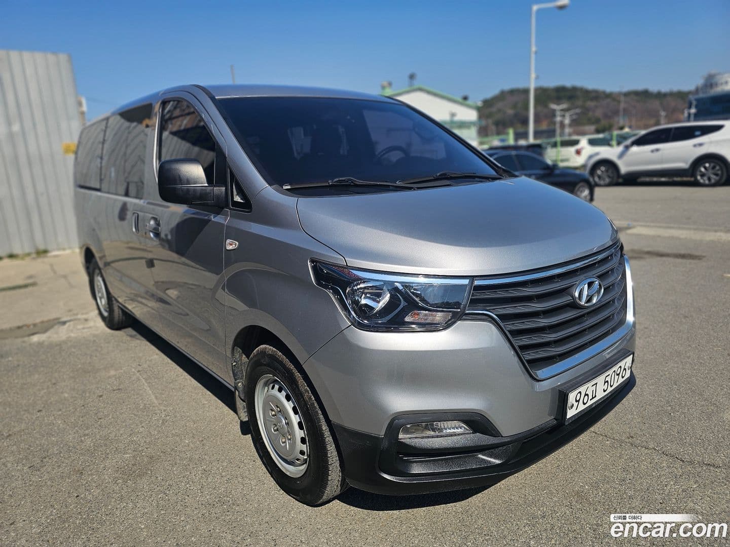 Main__Slider__Photo:Starex Hyundai 2019.5-10