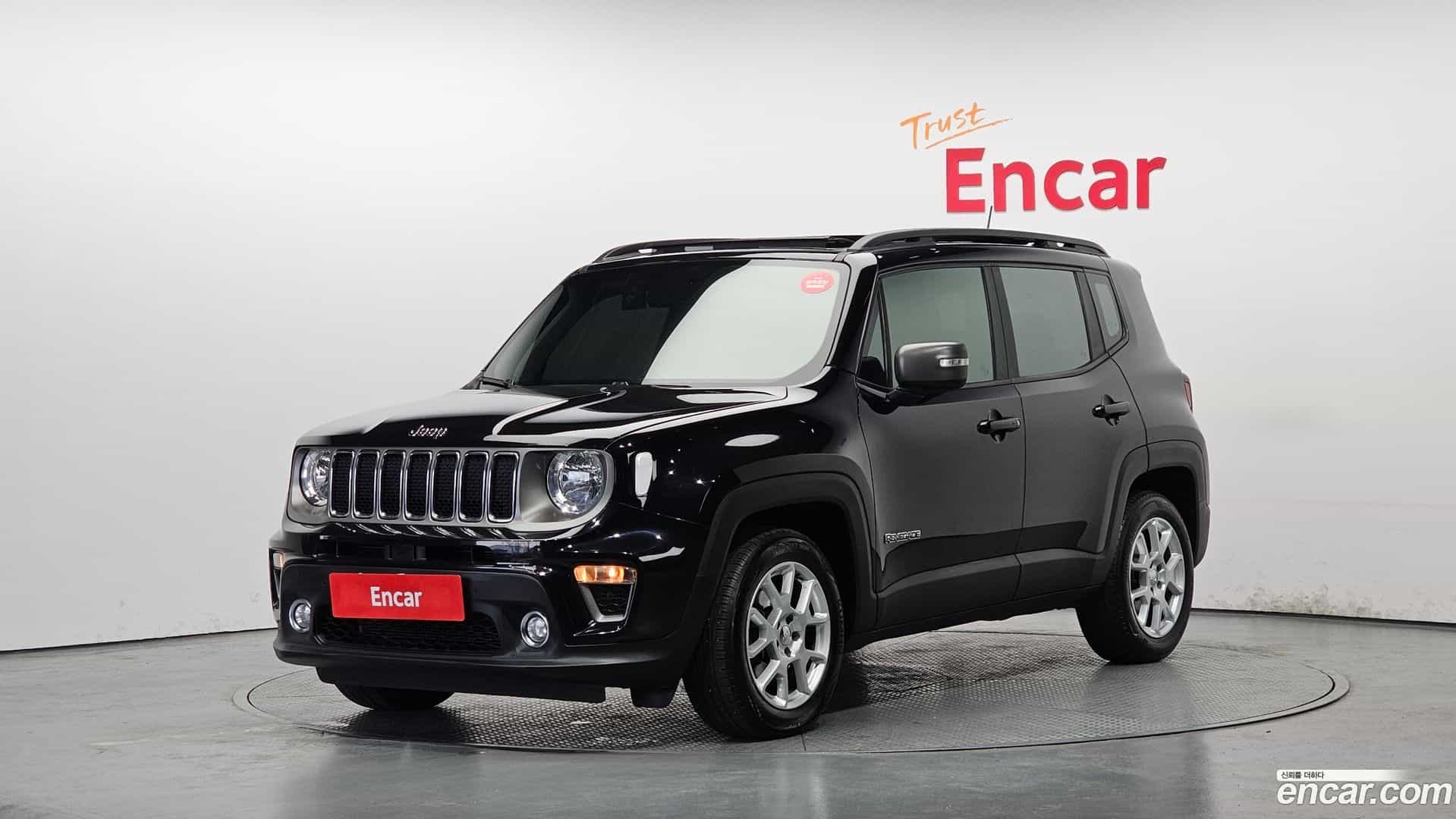 Renegade Jeep 2021.11-OUTER-001