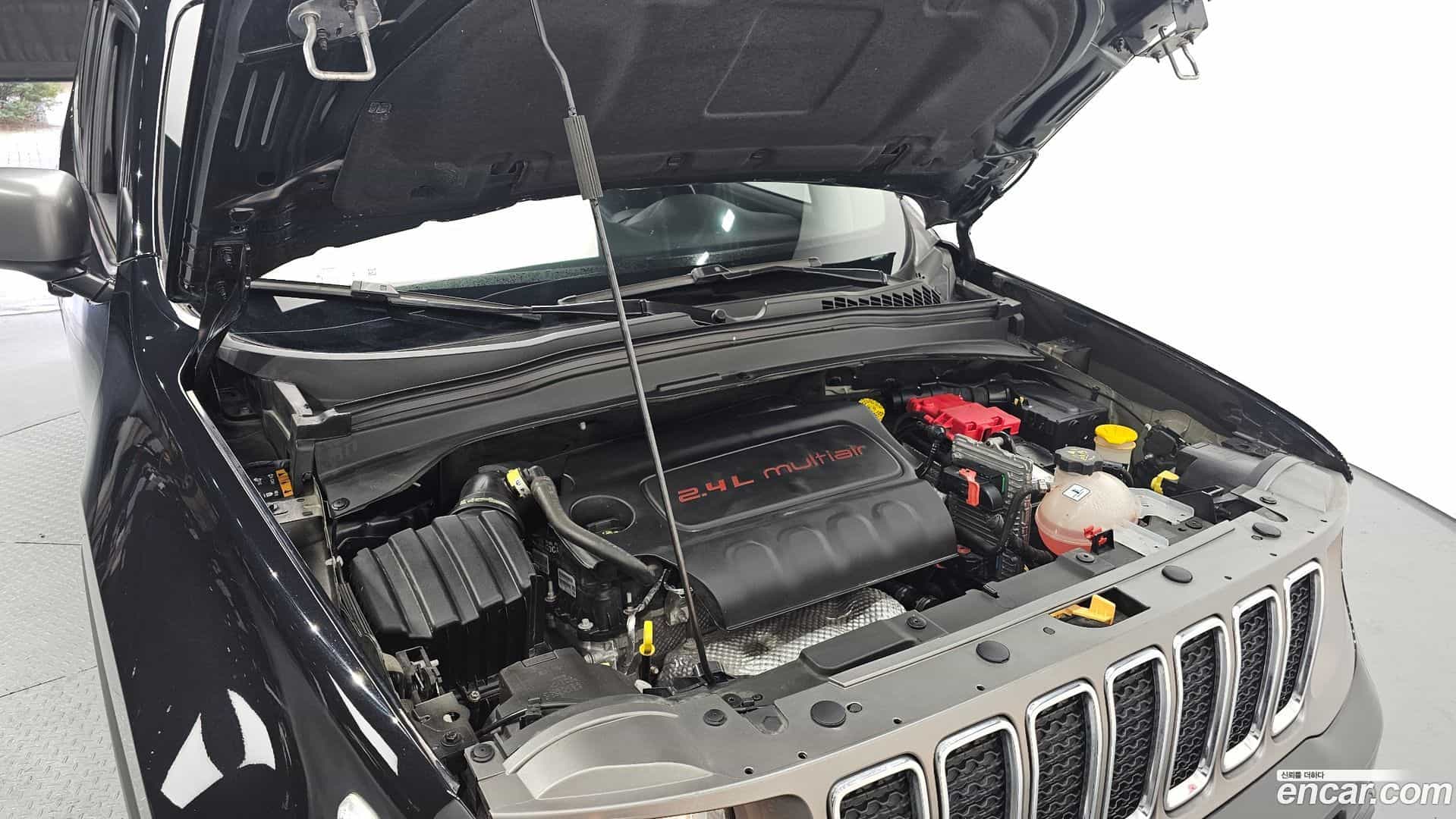 Renegade Jeep 2021.11-OUTER-006