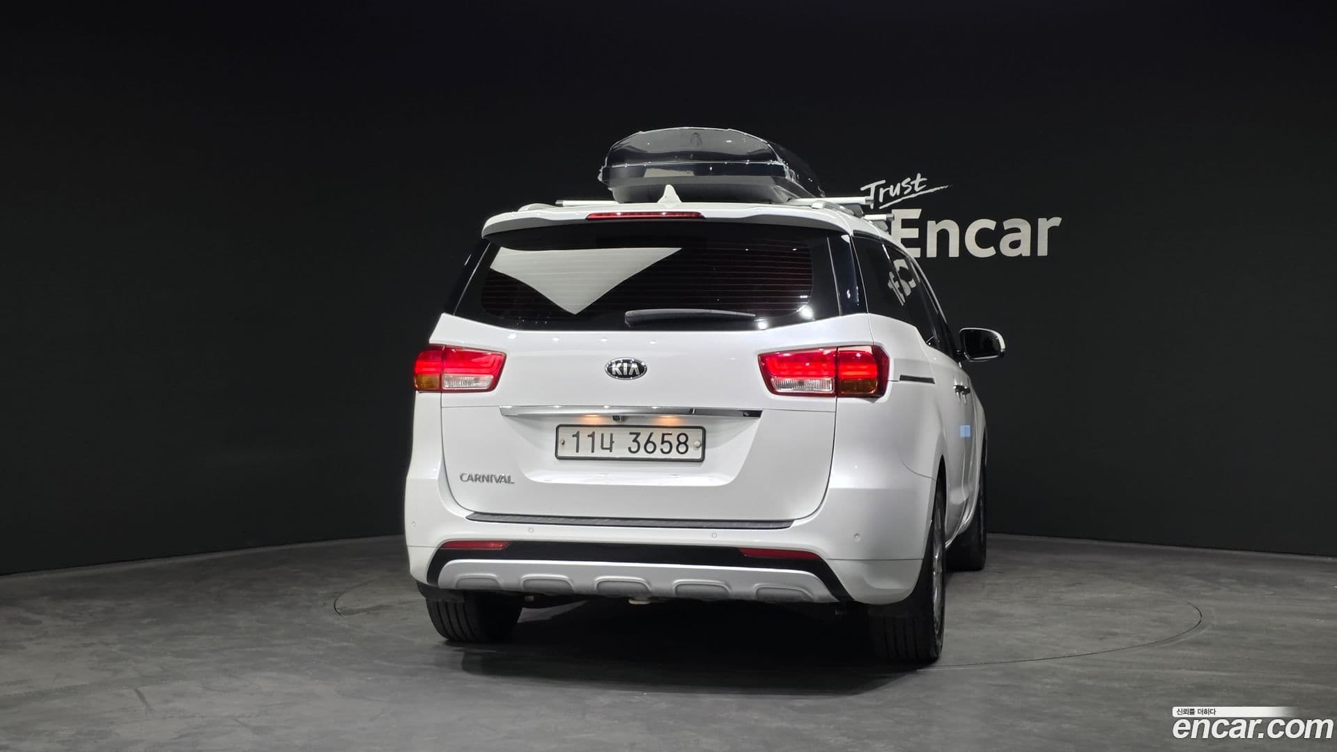 Main__Slider__Photo:Canival Kia 2017.9-3