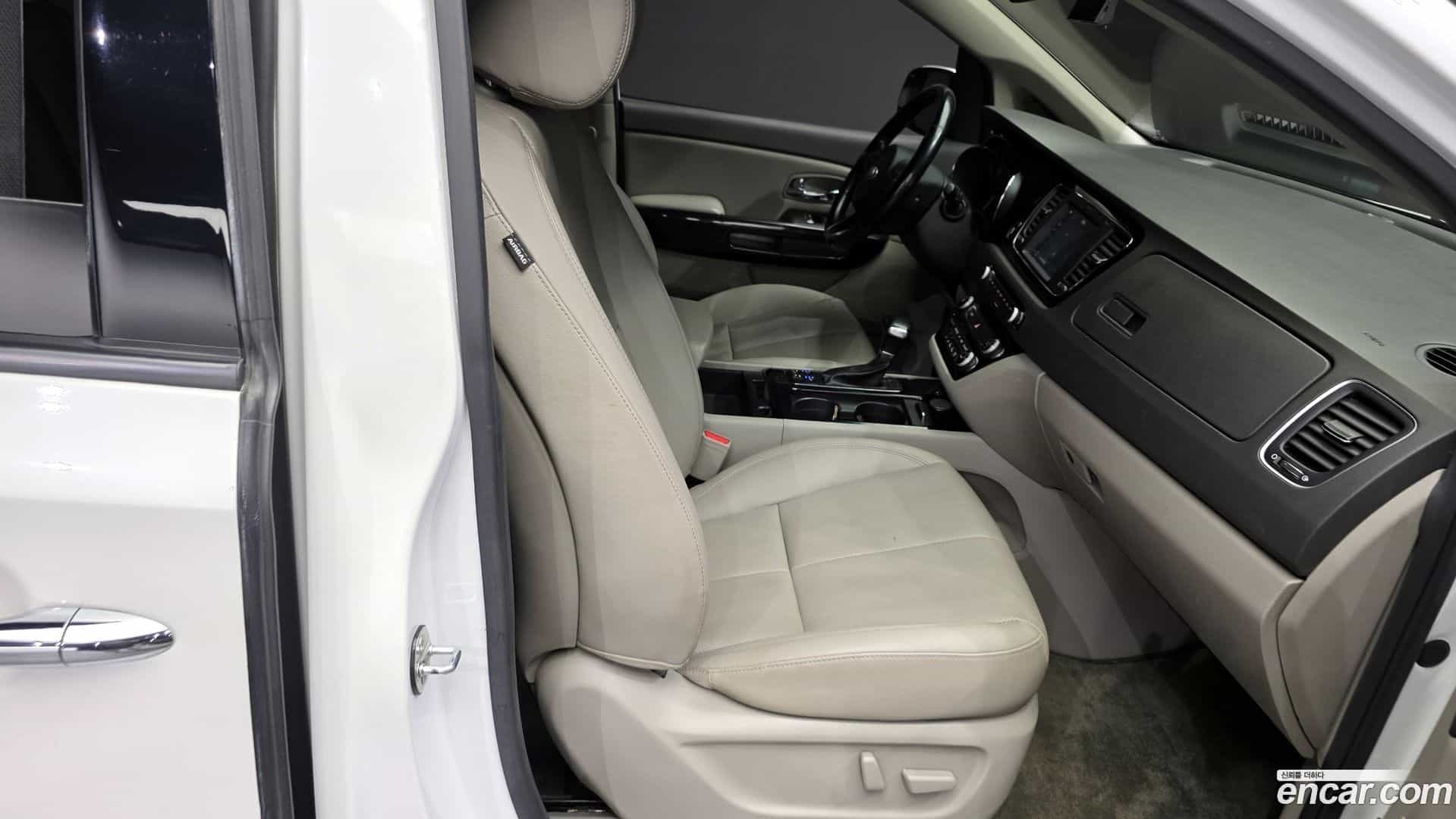 Canival Kia 2017.9-OPTION-016