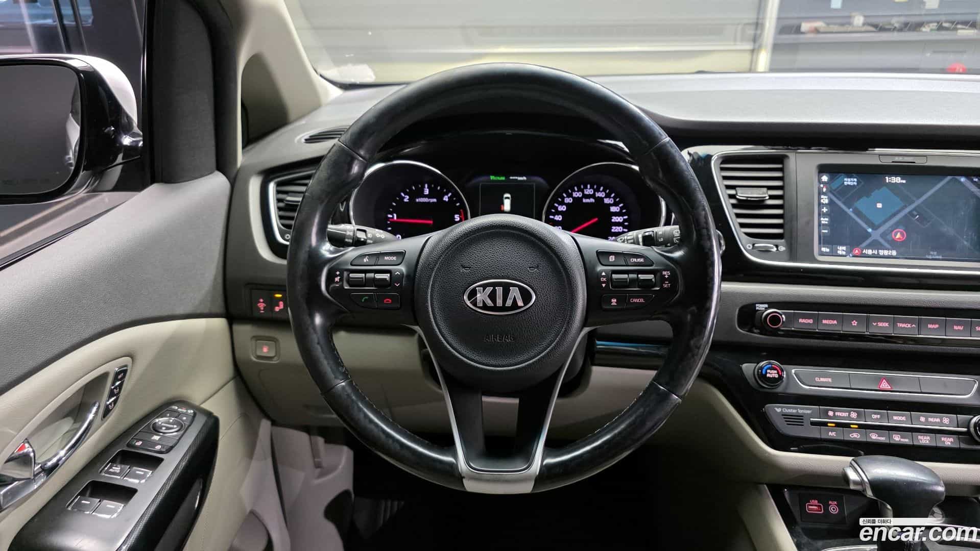 Canival Kia 2017.9-OPTION-017