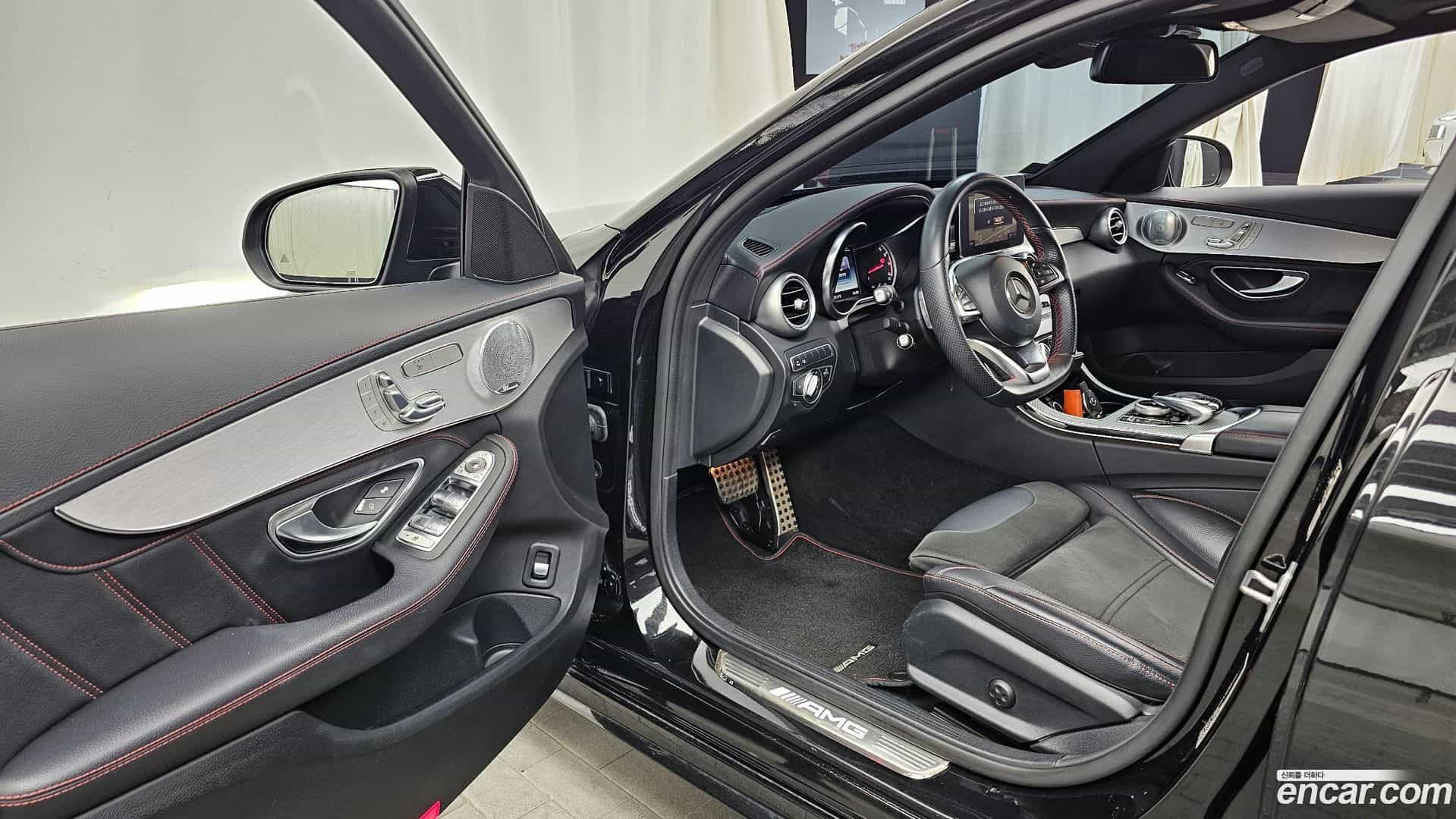 C-Class Mercedes-Benz 2017.4-INNER-010