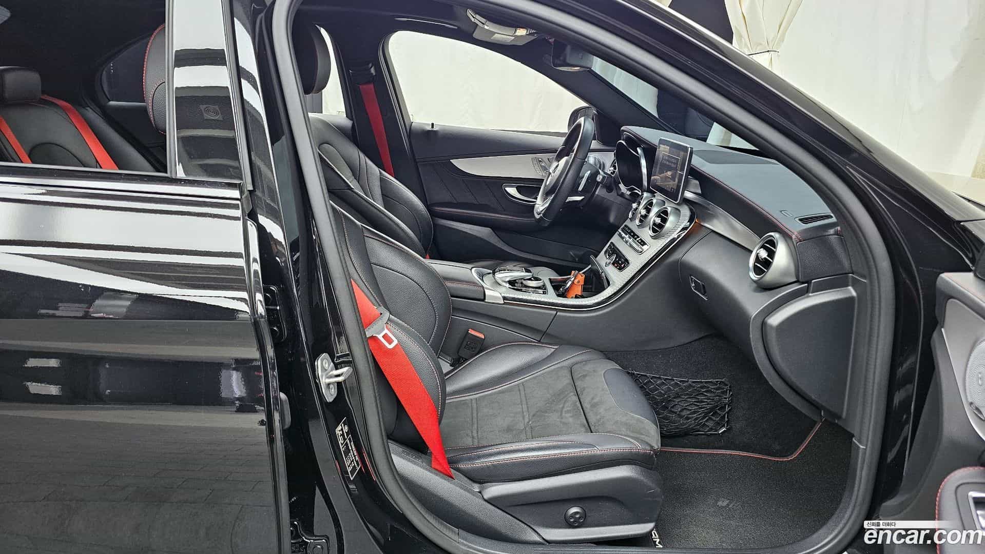 C-Class Mercedes-Benz 2017.4-OPTION-015