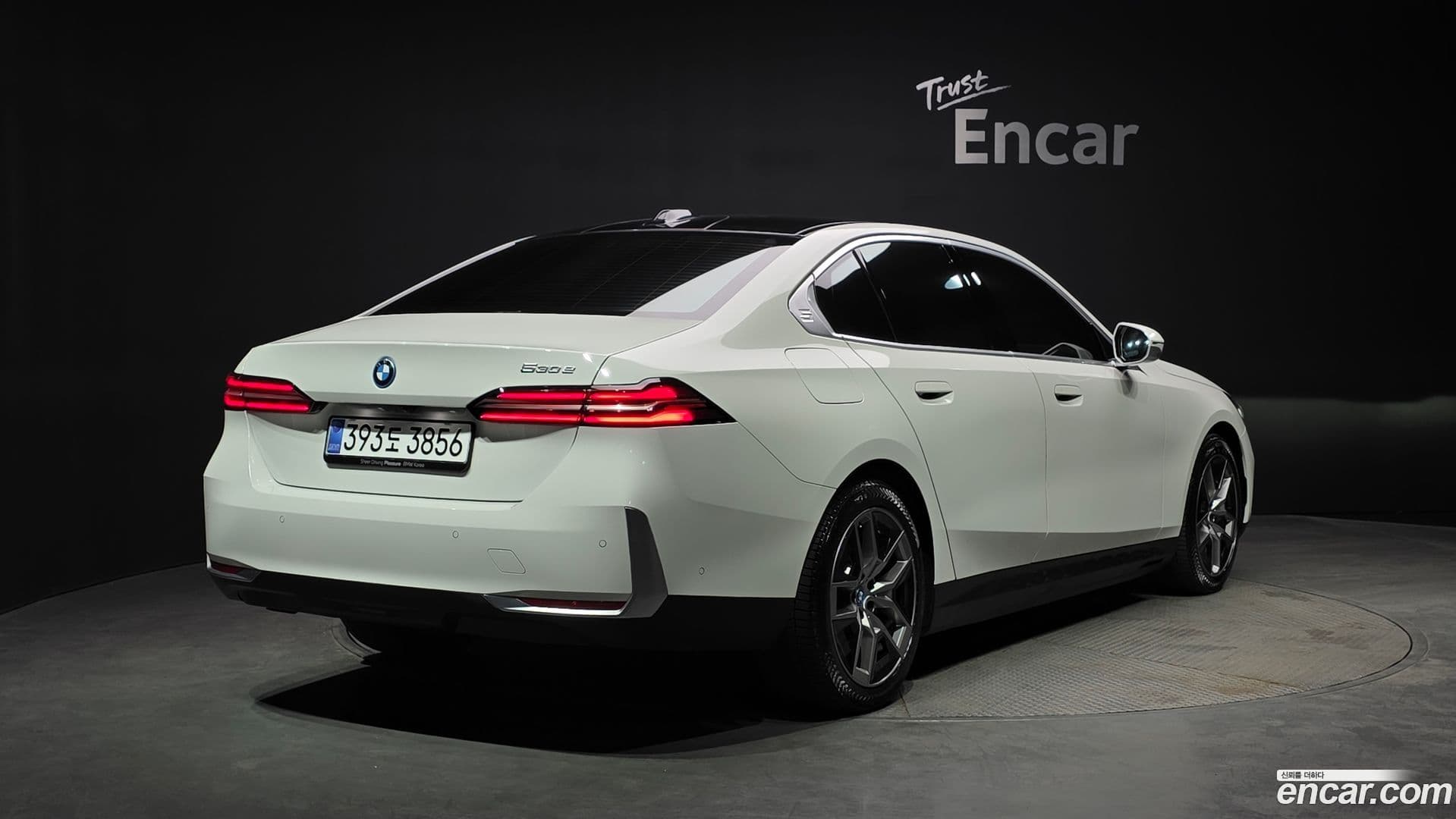 Main__Slider__Photo:5-Series BMW 2025.3-1