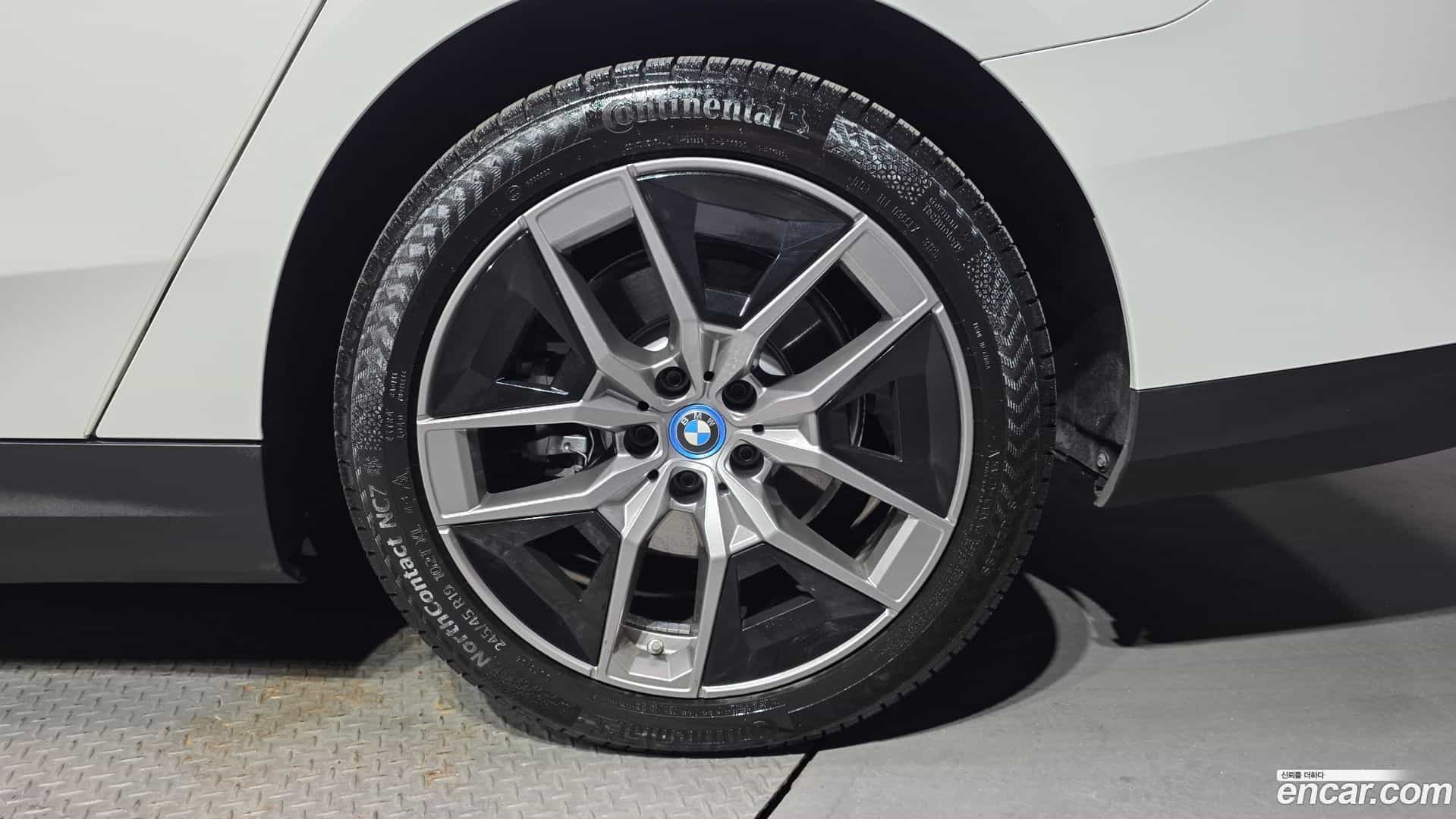 5-Series BMW 2025.3-OUTER-005