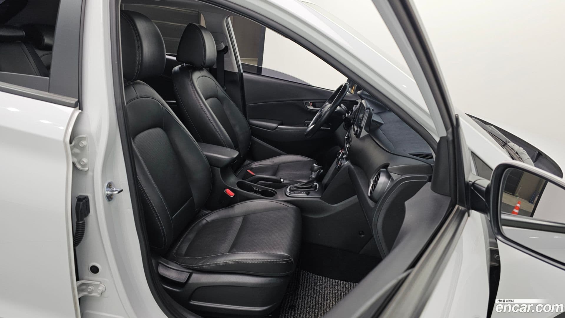 Main__Slider__Photo:Kona Hyundai 2017.8-10