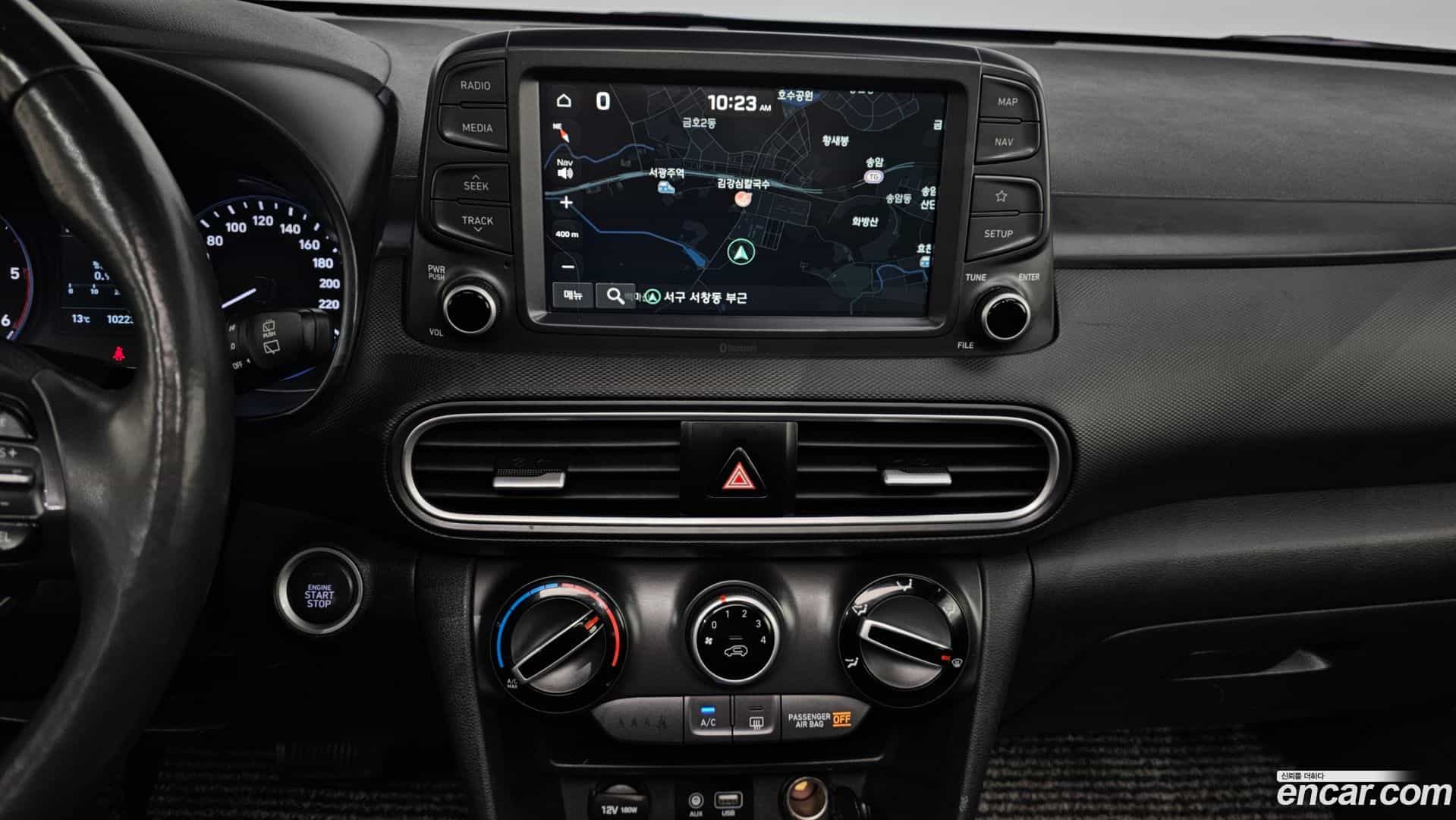 Kona Hyundai 2017.8-OPTION-019