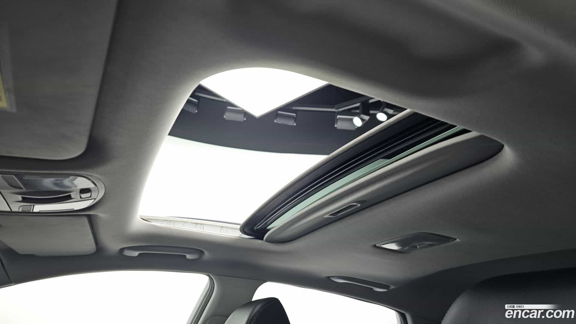 Kona Hyundai 2017.8-OPTION-023