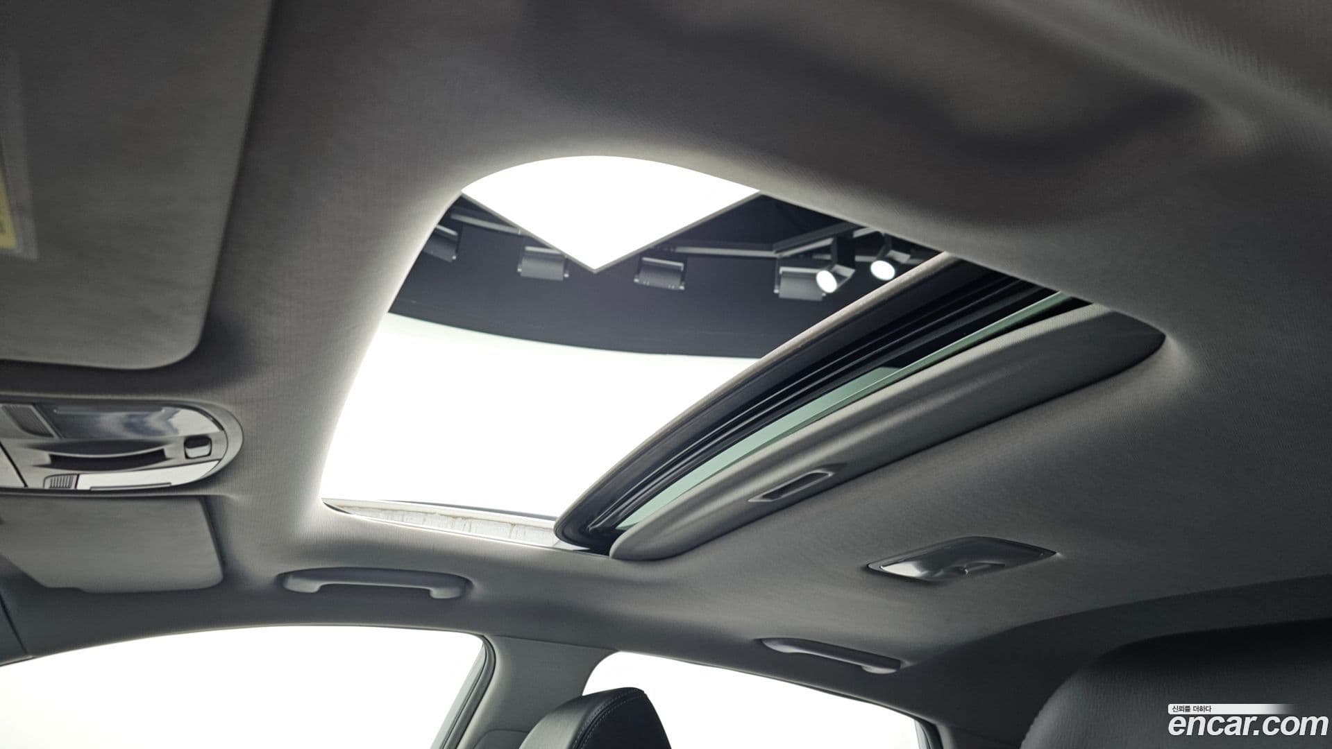 Main__Slider__Photo:Kona Hyundai 2017.8-18