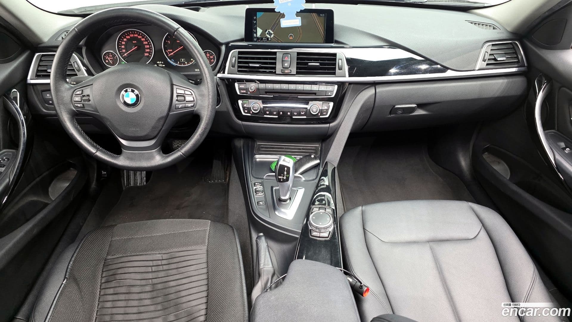 Main__Slider__Photo:3-Series BMW 2016.10-6