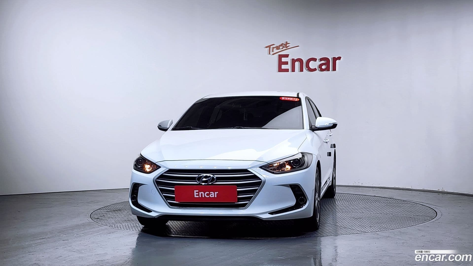 Main__Slider__Photo:AVANTE Hyundai 2017.11-2