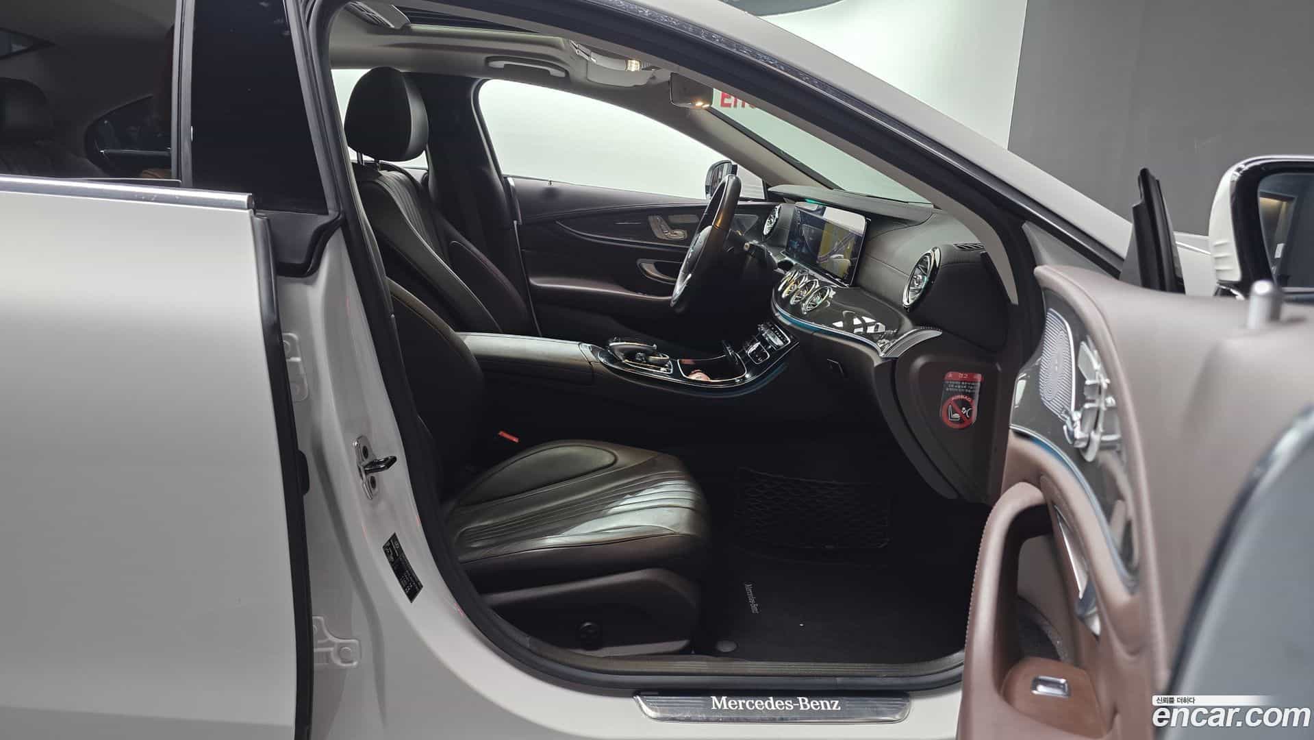 CLS-Class Mercedes-Benz 2020.7-OPTION-015