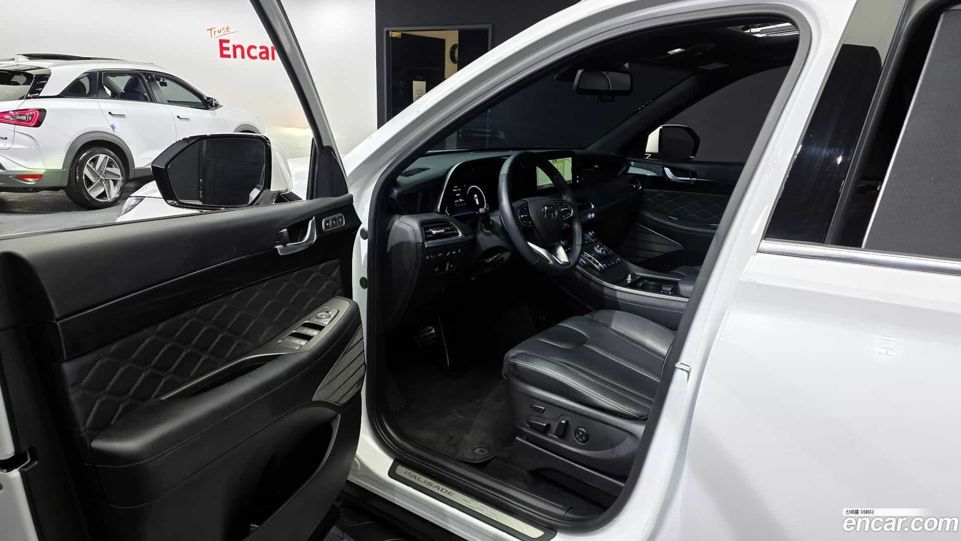 Palisade Hyundai 2021.0-INNER-010