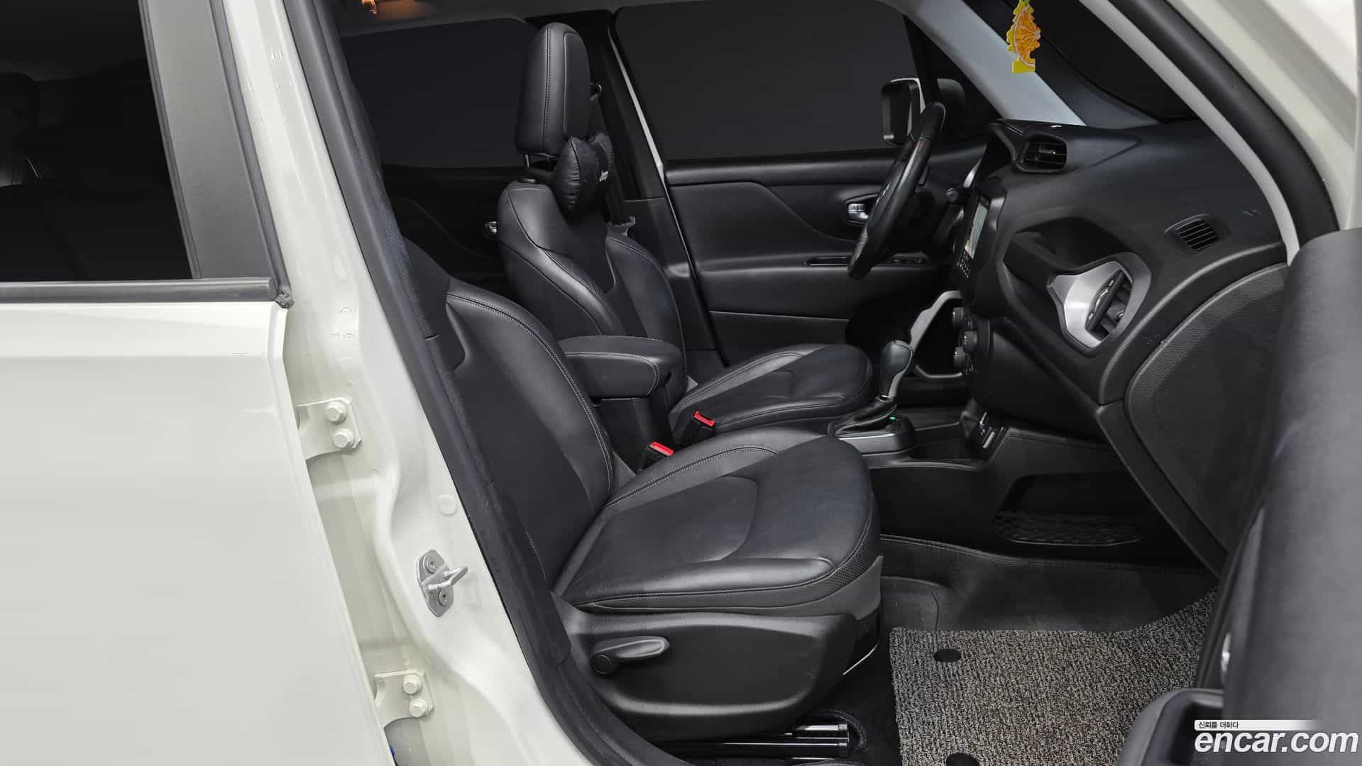 Renegade Jeep 2018.6-OPTION-015