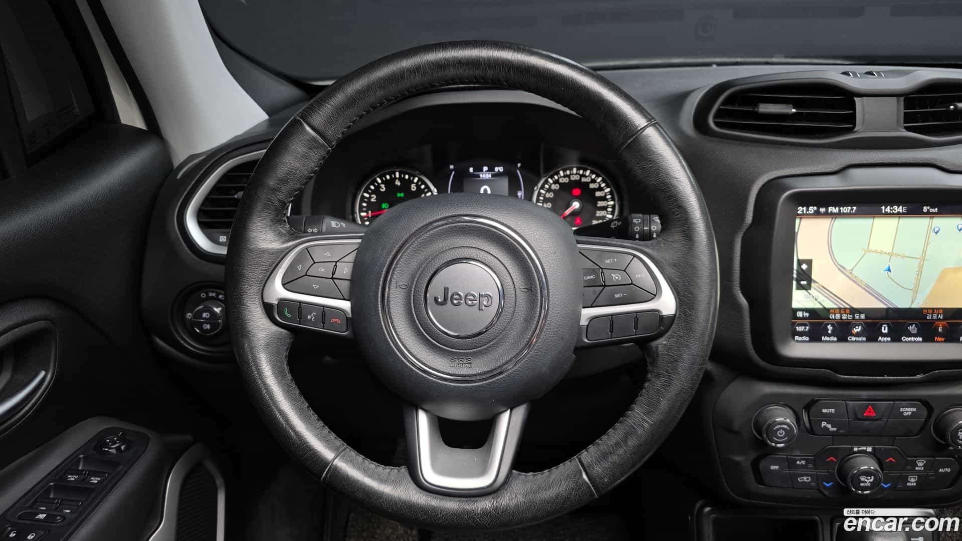 Renegade Jeep 2018.6-OPTION-017