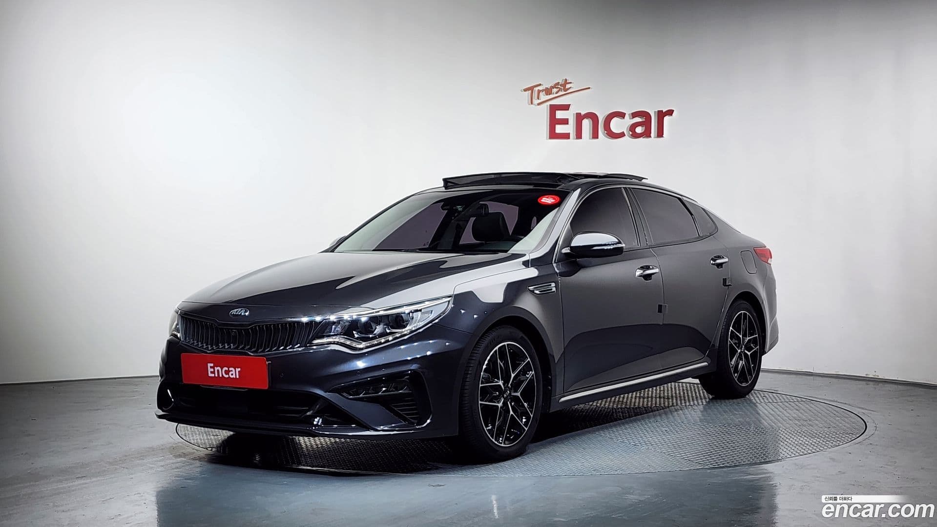 Main__Slider__Photo:K5 Kia 2018.4-0