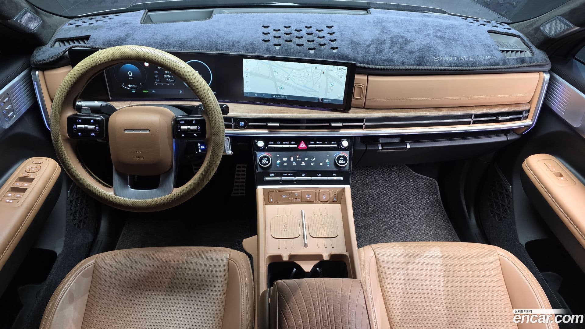 Main__Slider__Photo:Santafe Hyundai 2023.9-6