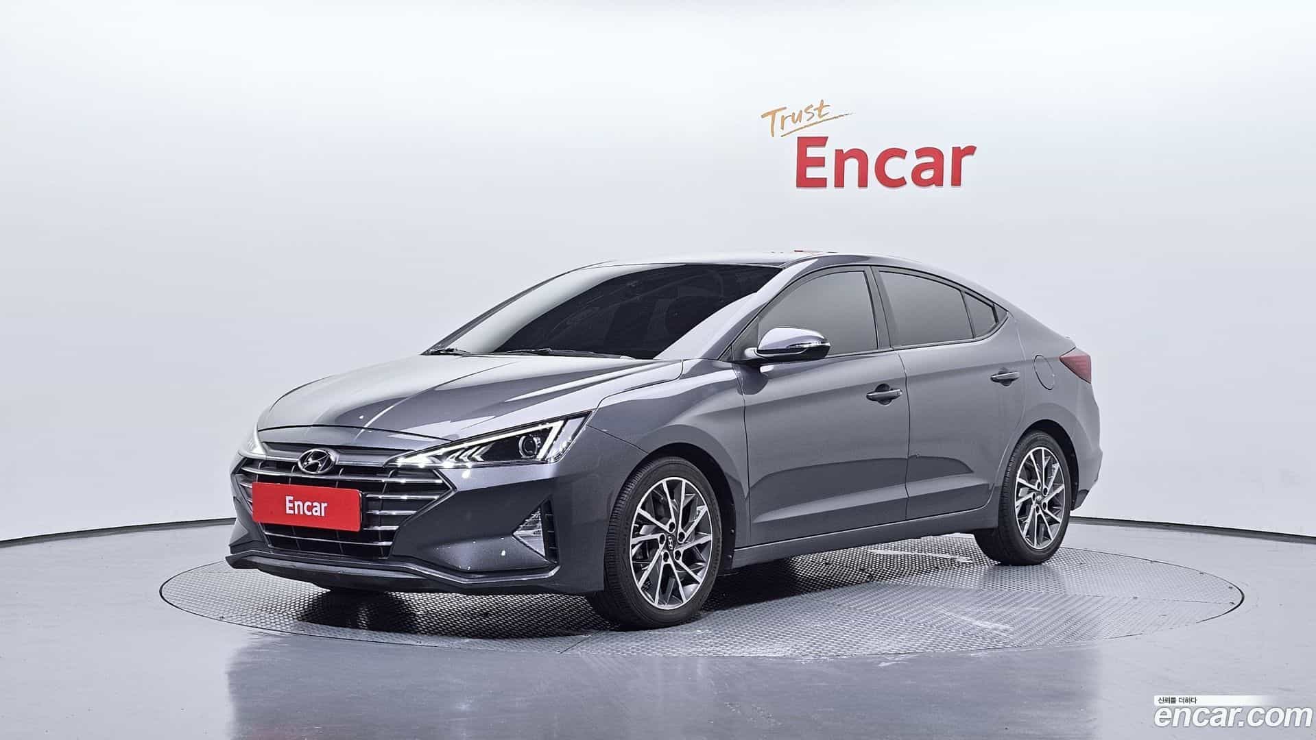 AVANTE Hyundai 2019.5-OUTER-001