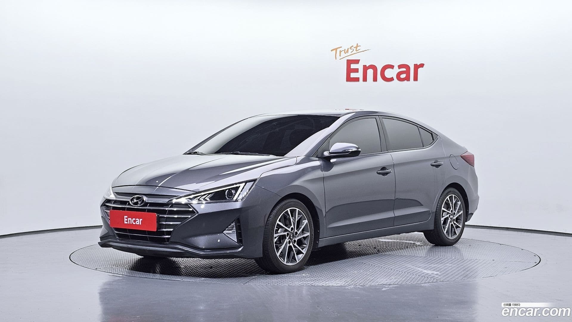 Main__Slider__Photo:AVANTE Hyundai 2019.5-0