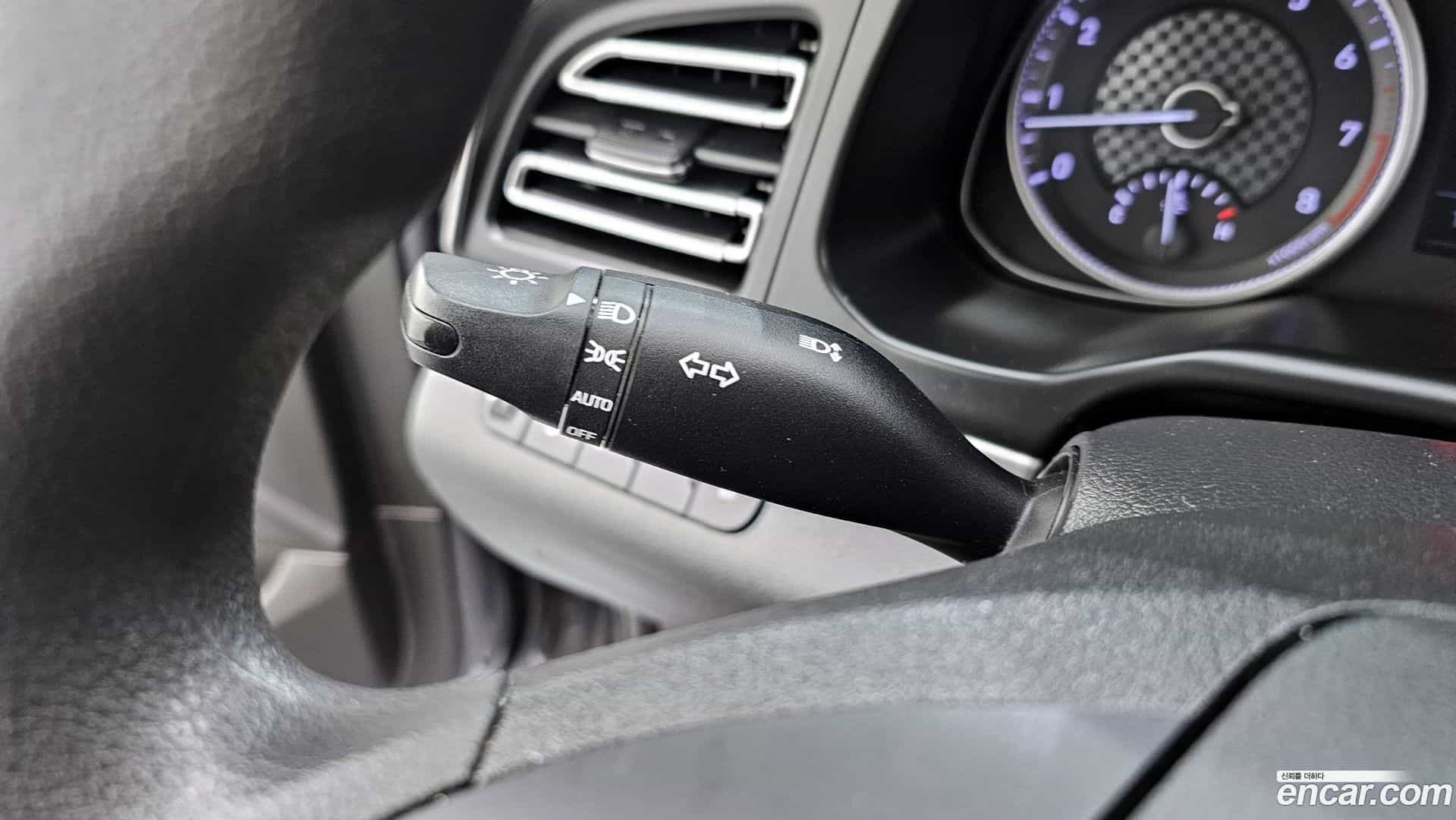 AVANTE Hyundai 2019.5-OPTION-023