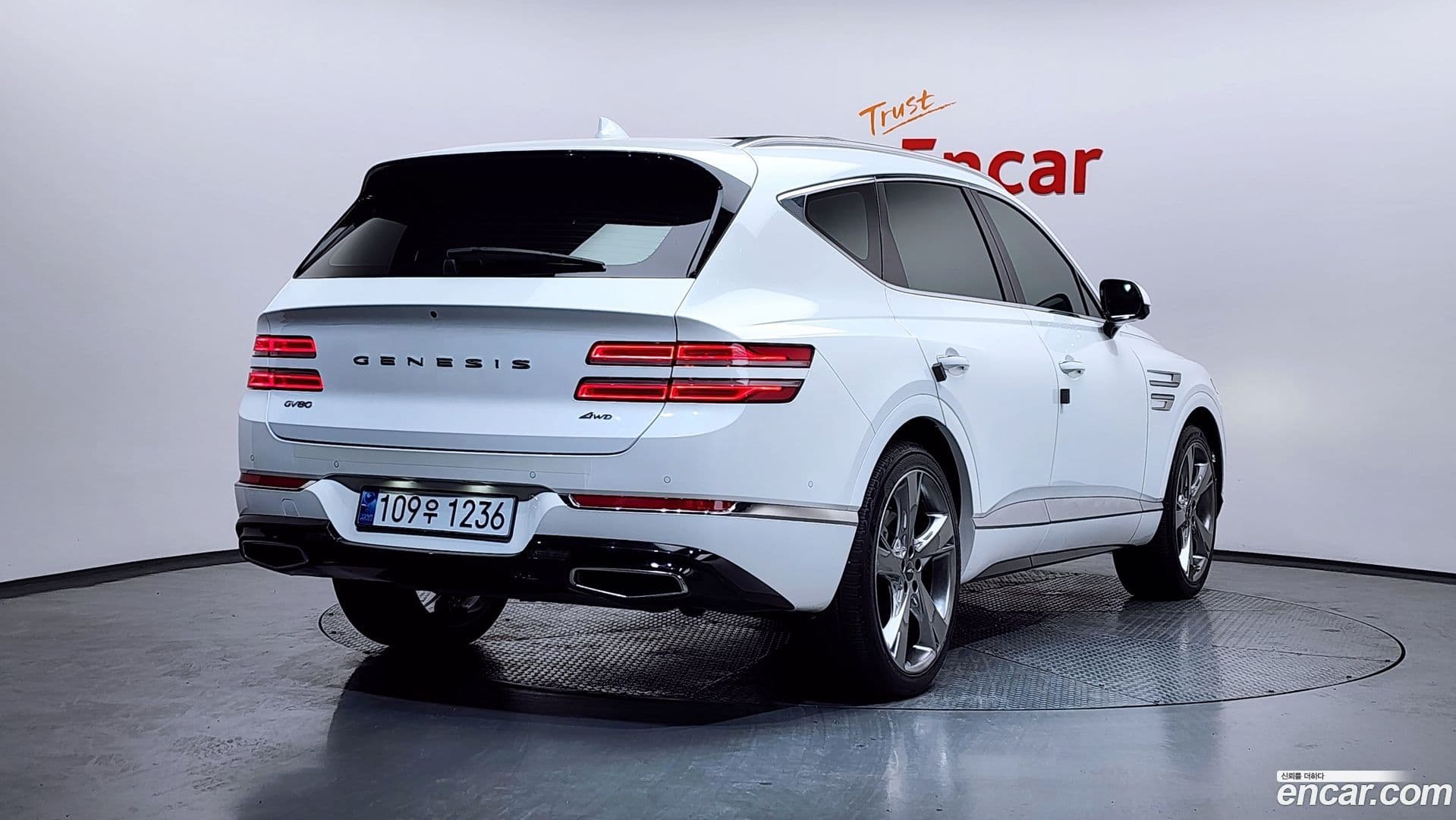 Main__Slider__Photo:GV80 Genesis 2023.1-1