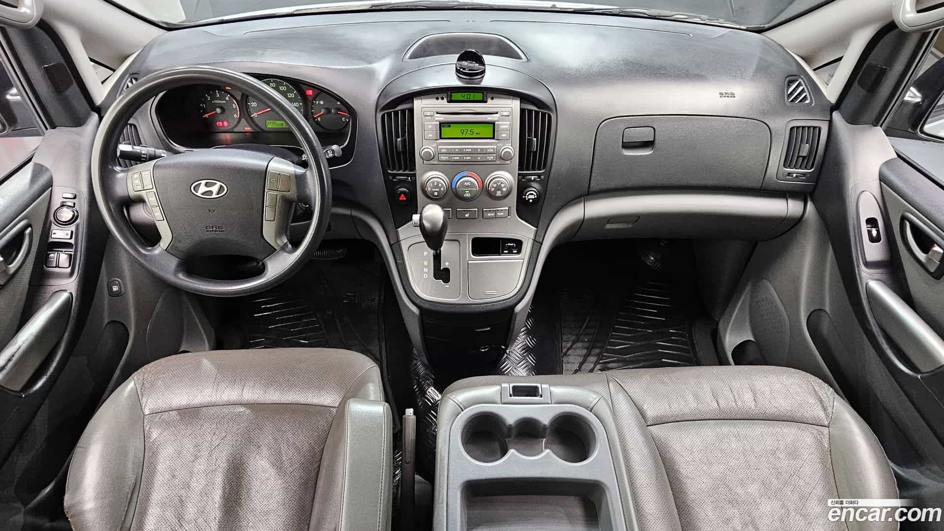 Starex Hyundai 2015.6-INNER-007