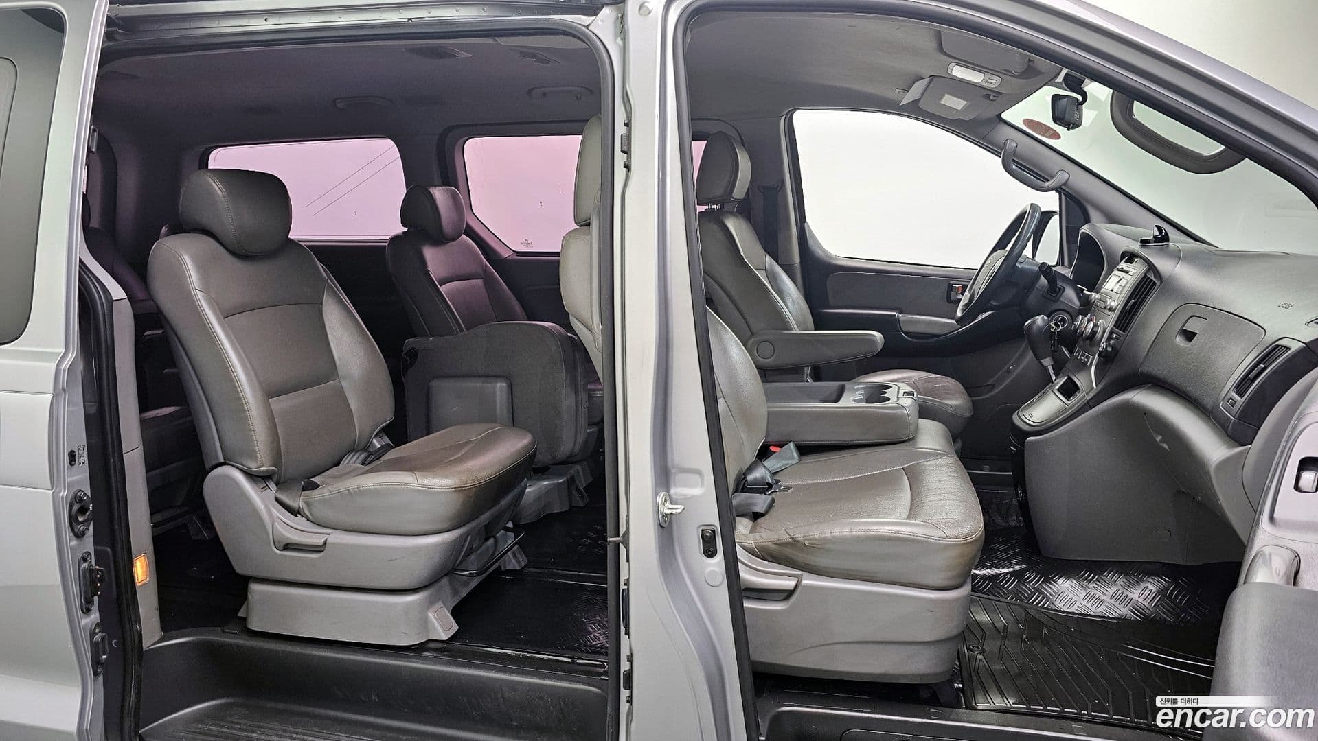 Main__Slider__Photo:Starex Hyundai 2015.6-9