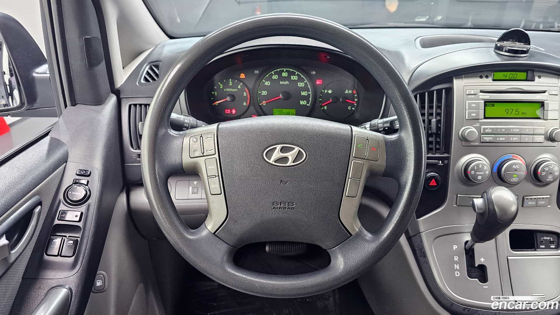 Starex Hyundai 2015.6-OPTION-017