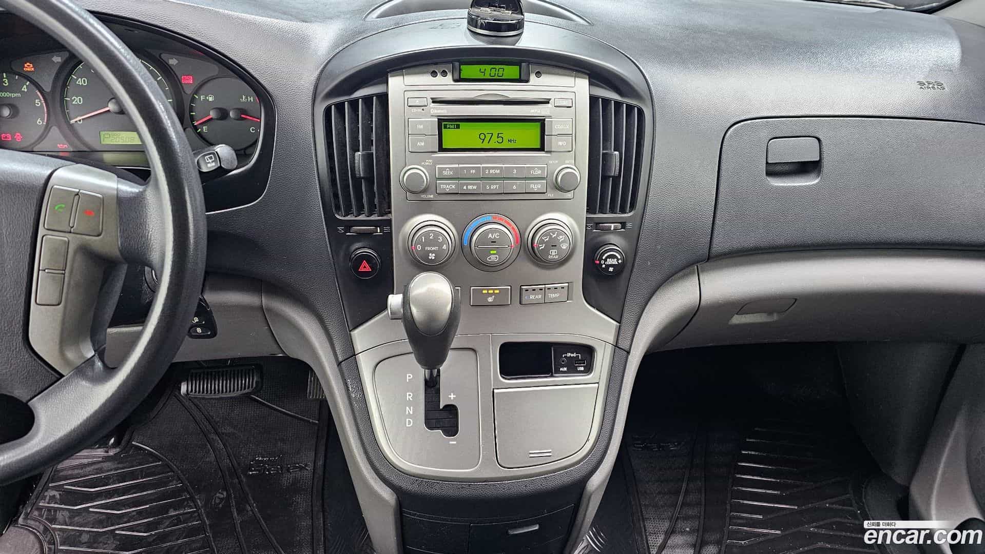 Starex Hyundai 2015.6-OPTION-018