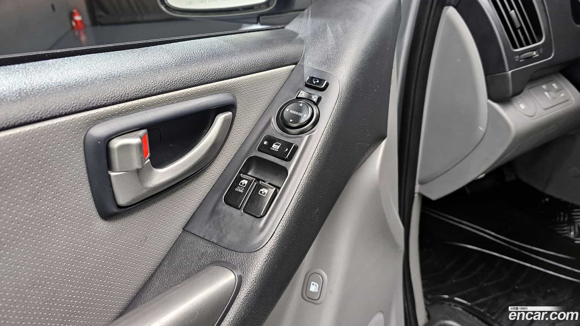 Starex Hyundai 2015.6-OPTION-020