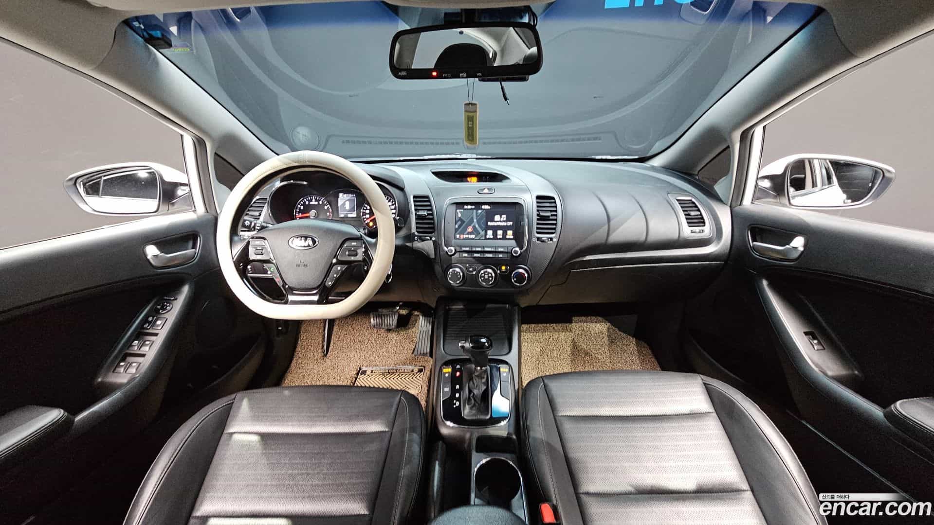 K3 Kia 2018.0-INNER-007