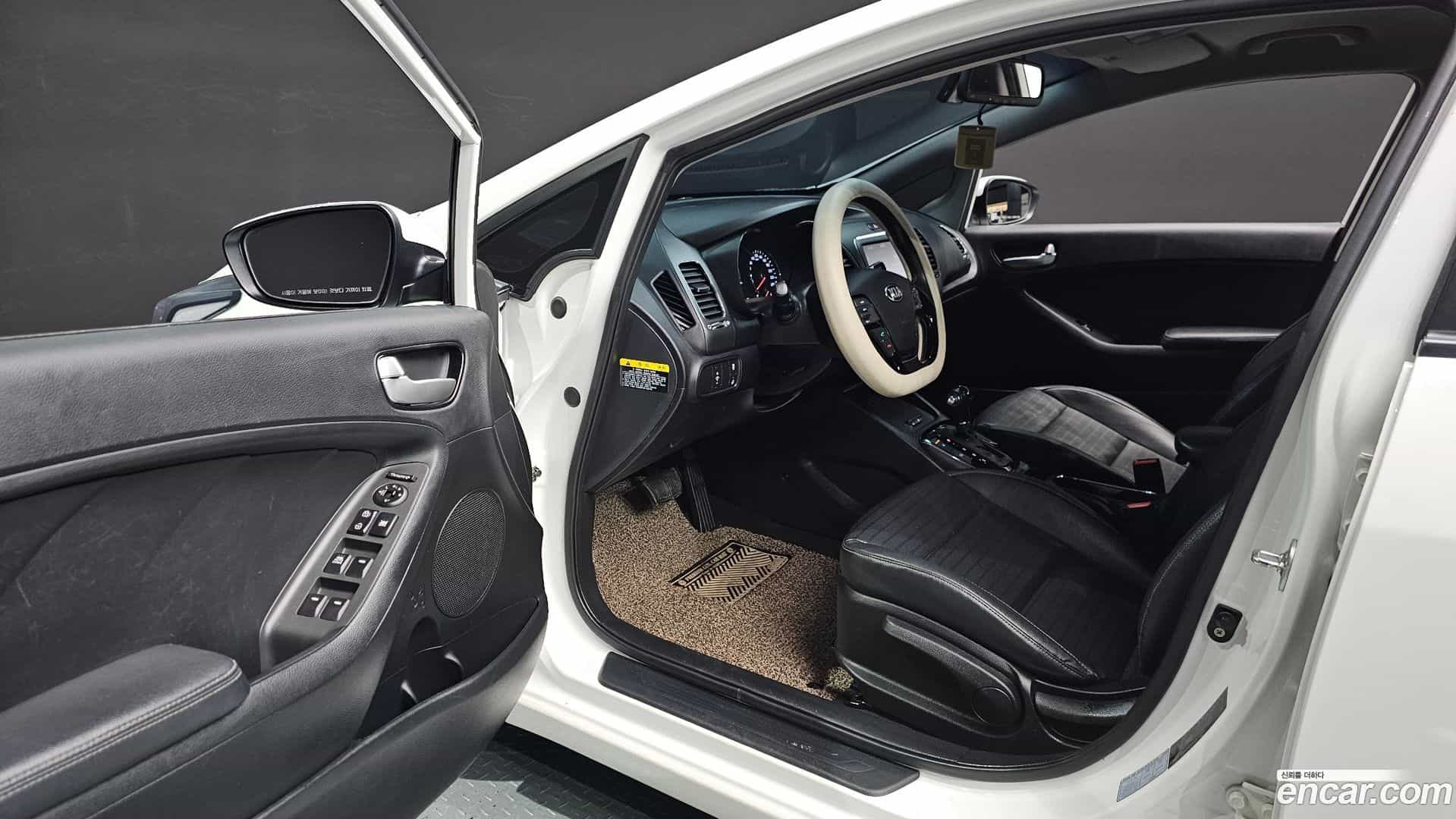 K3 Kia 2018.0-OPTION-015