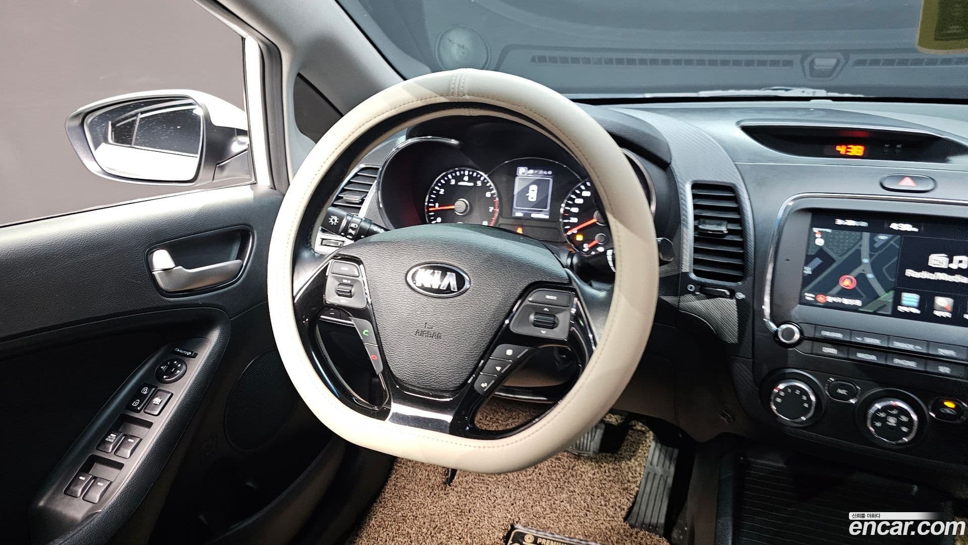 Main__Slider__Photo:K3 Kia 2018.0-12