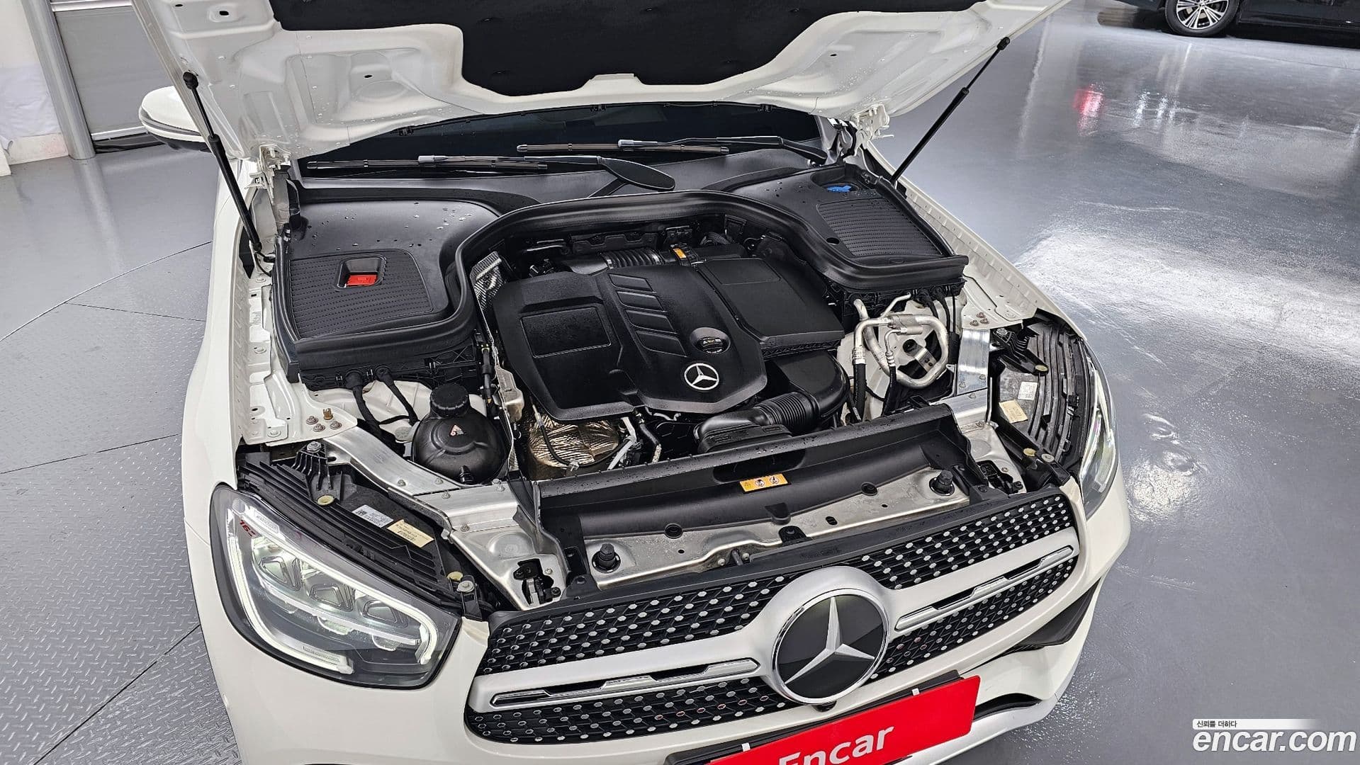 Main__Slider__Photo:GLC-Class Mercedes-Benz 2023.4-5