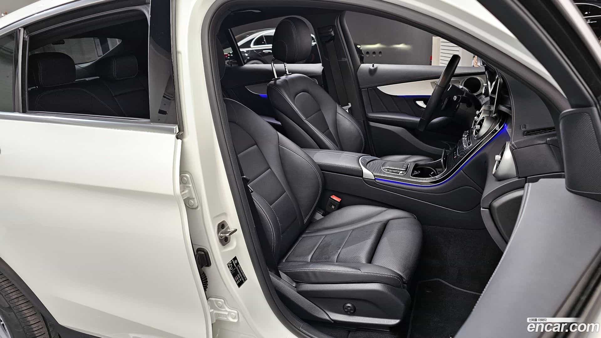 GLC-Class Mercedes-Benz 2023.4-OPTION-016