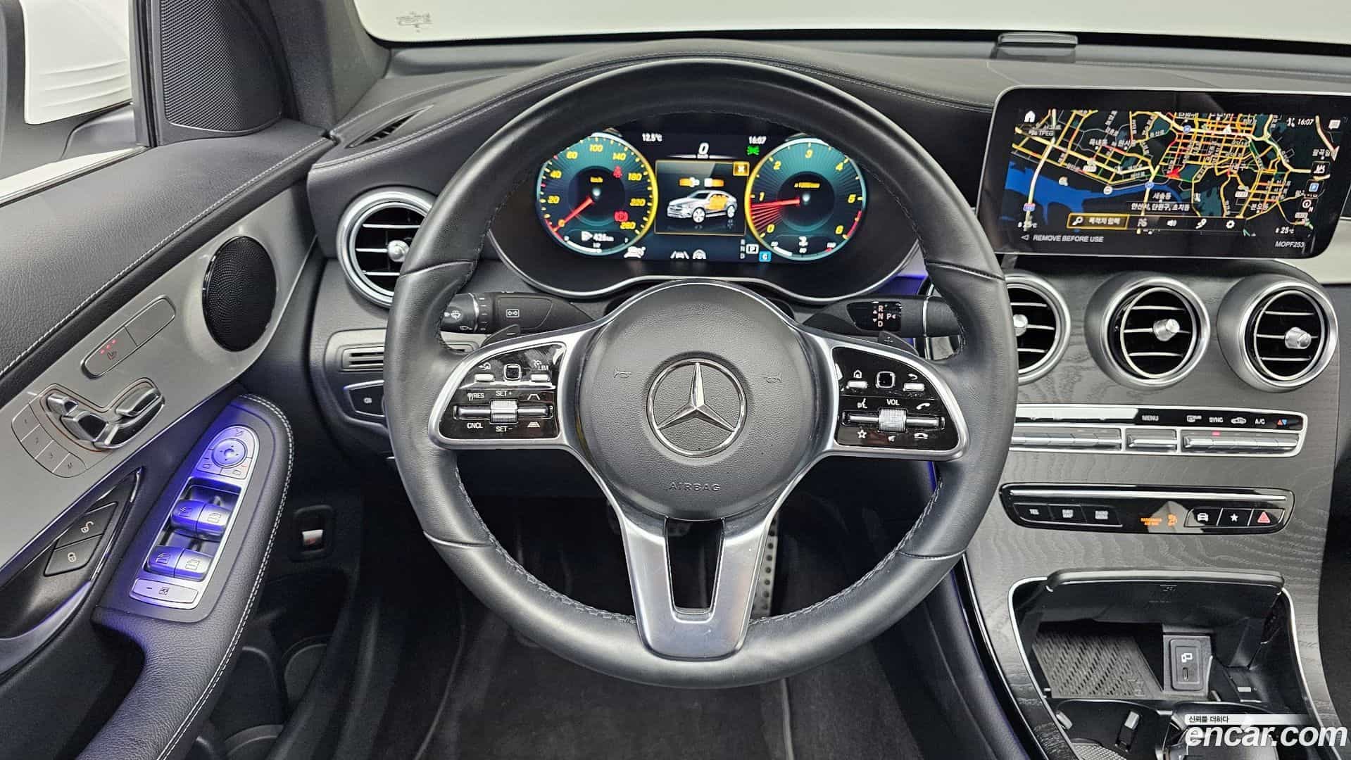 GLC-Class Mercedes-Benz 2023.4-OPTION-017