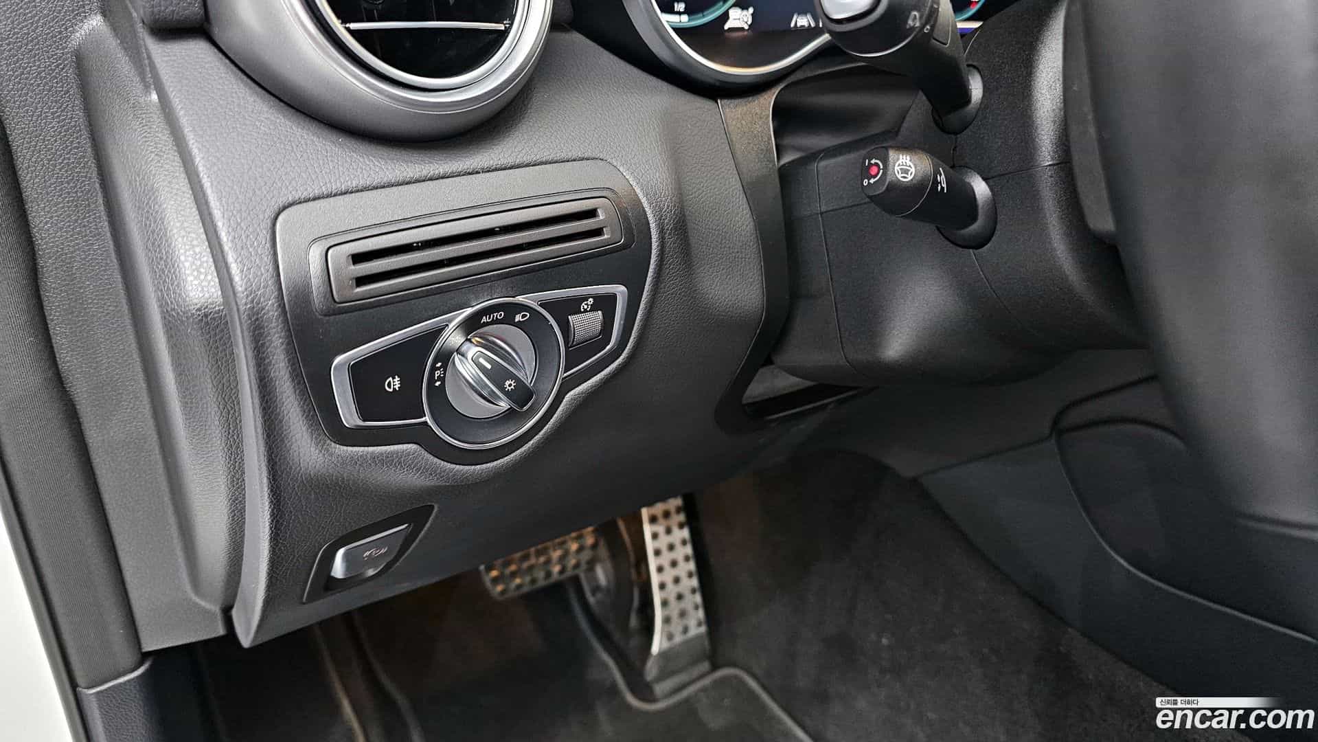 GLC-Class Mercedes-Benz 2023.4-OPTION-019