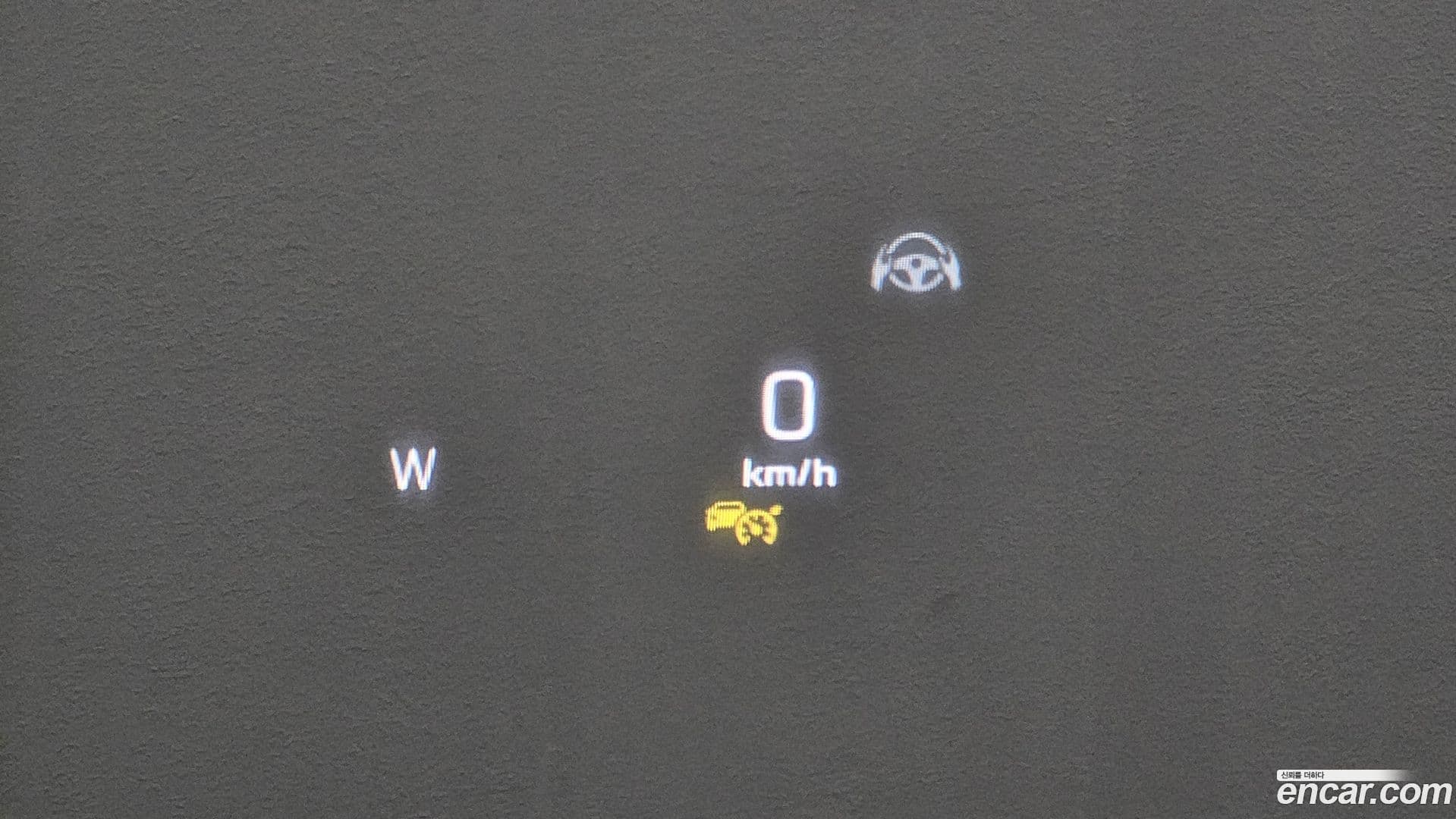 Main__Slider__Photo:GLC-Class Mercedes-Benz 2023.4-15