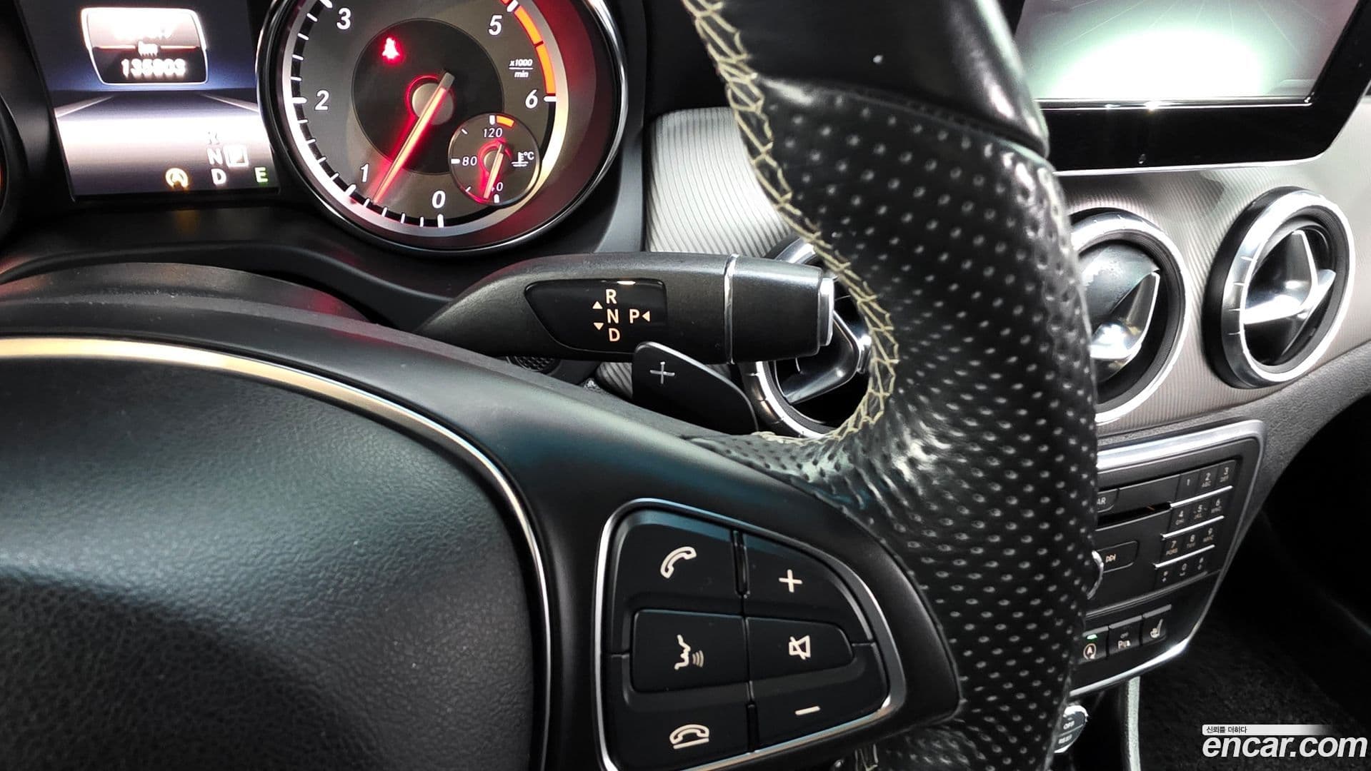 Main__Slider__Photo:CLA-Class Mercedes-Benz 2015.5-8