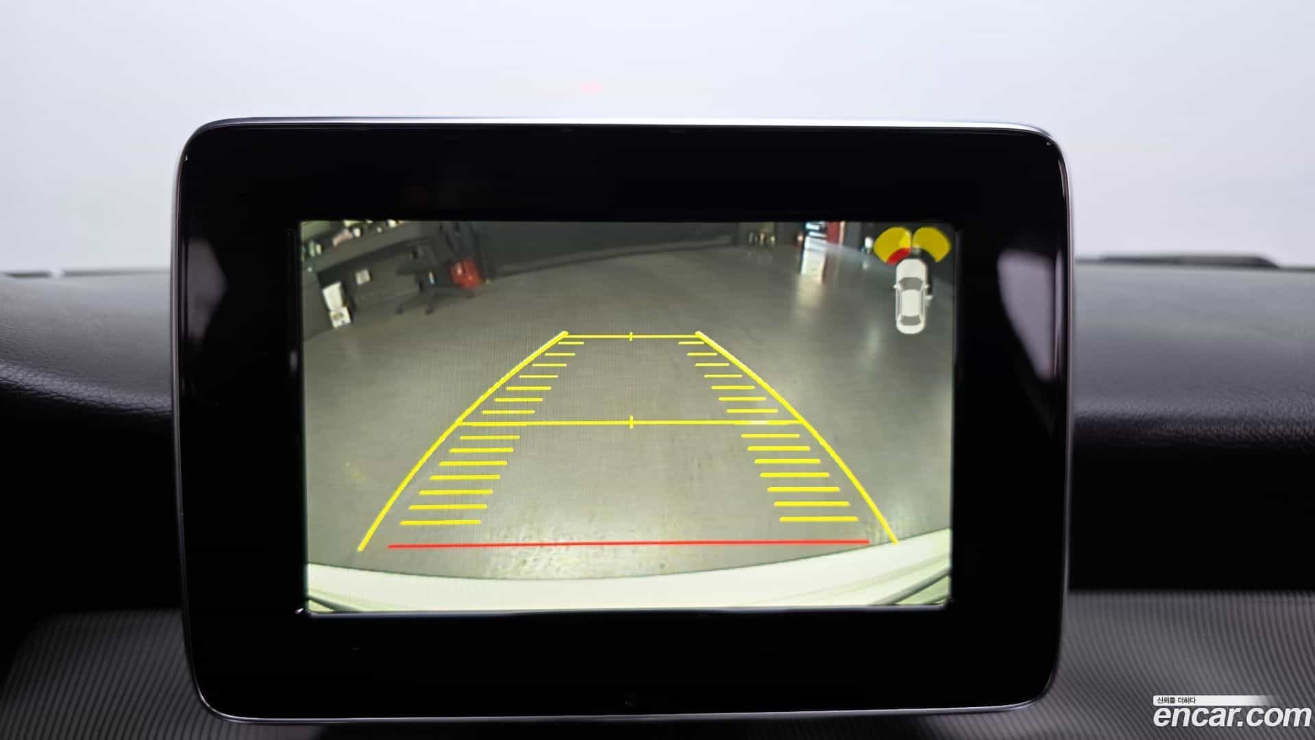 CLA-Class Mercedes-Benz 2015.5-OPTION-019