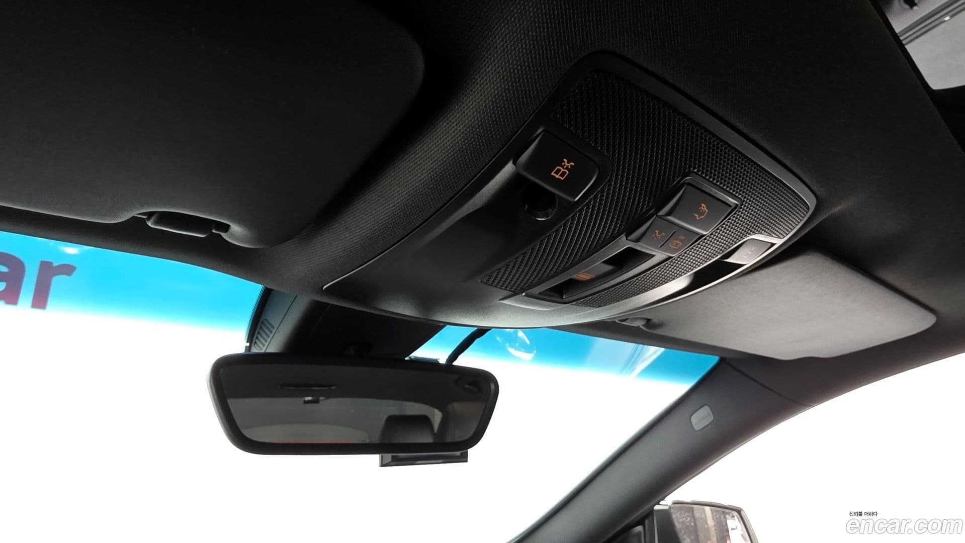 Main__Slider__Photo:CLA-Class Mercedes-Benz 2015.5-15