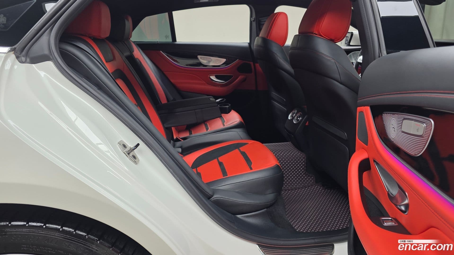 Main__Slider__Photo:AMG GT Mercedes-Benz 2021.3-11