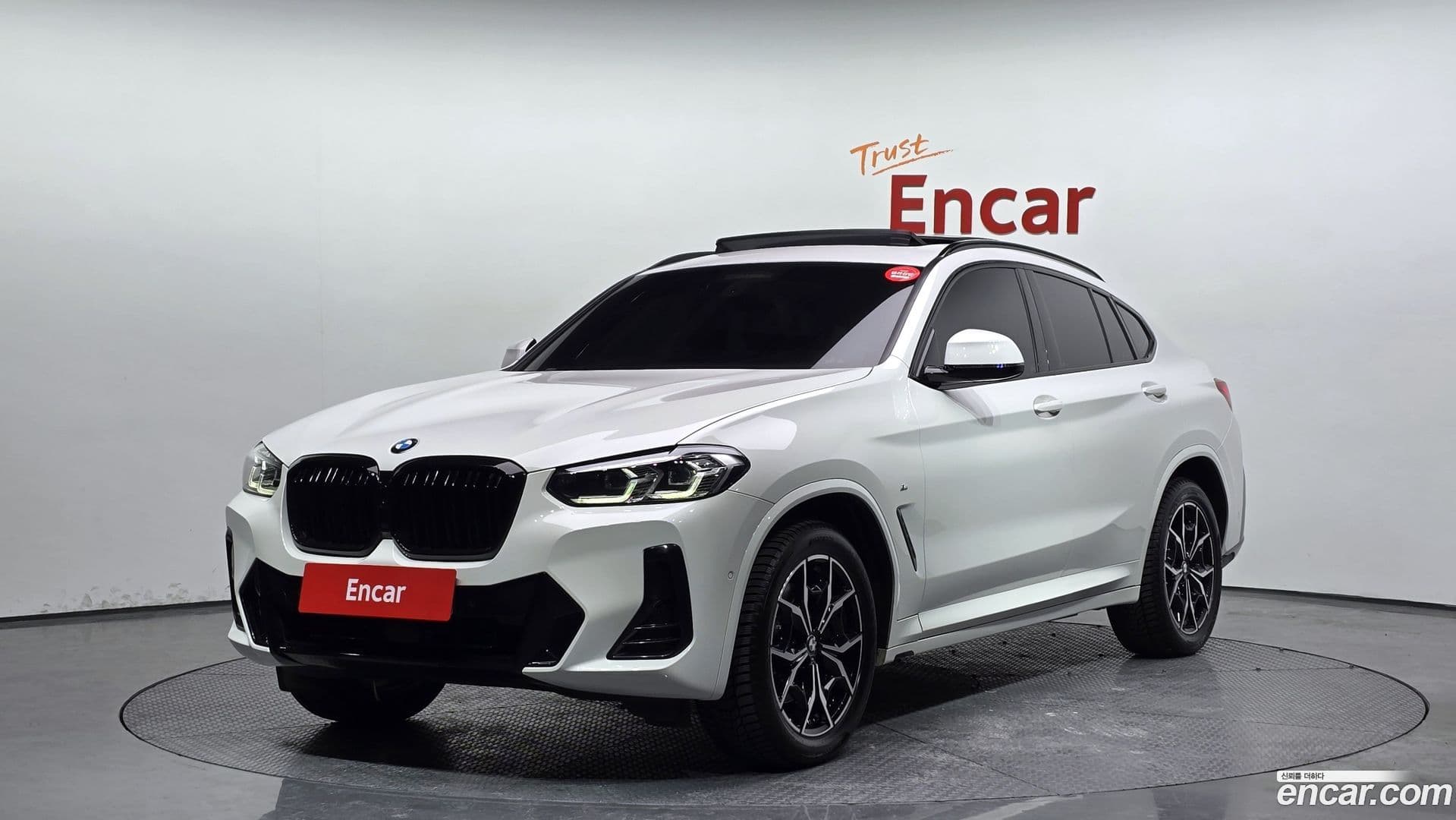 Main__Slider__Photo:X4 BMW 2023.0-0