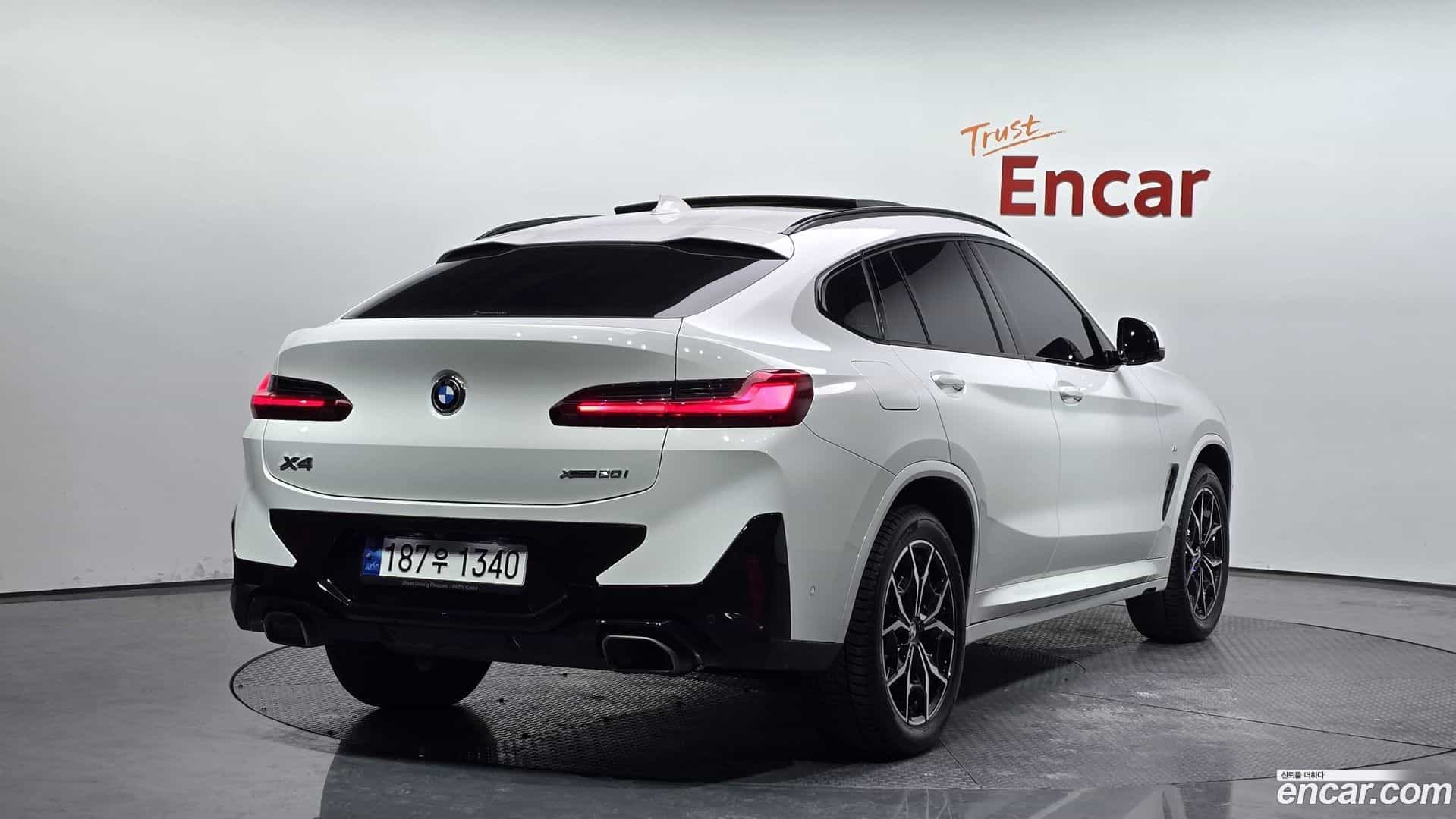 X4 BMW 2023.0-OUTER-002