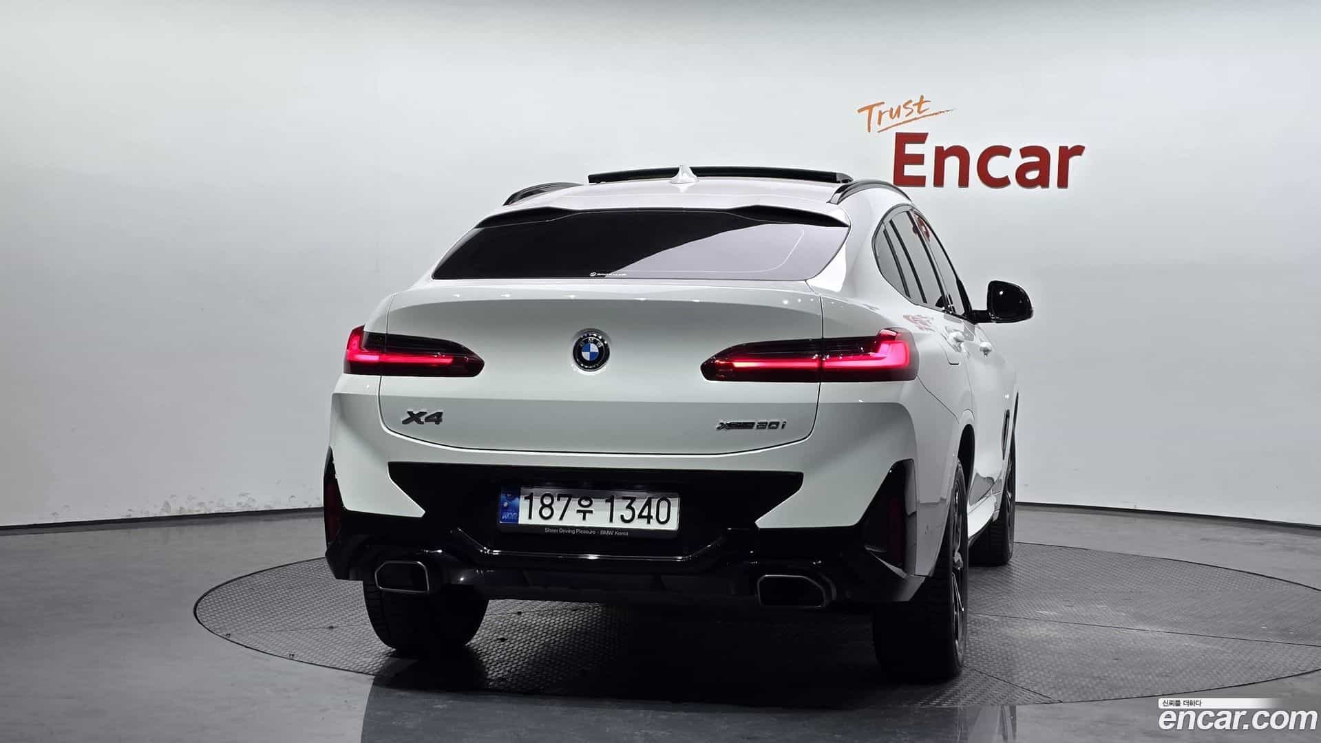 X4 BMW 2023.0-OUTER-004