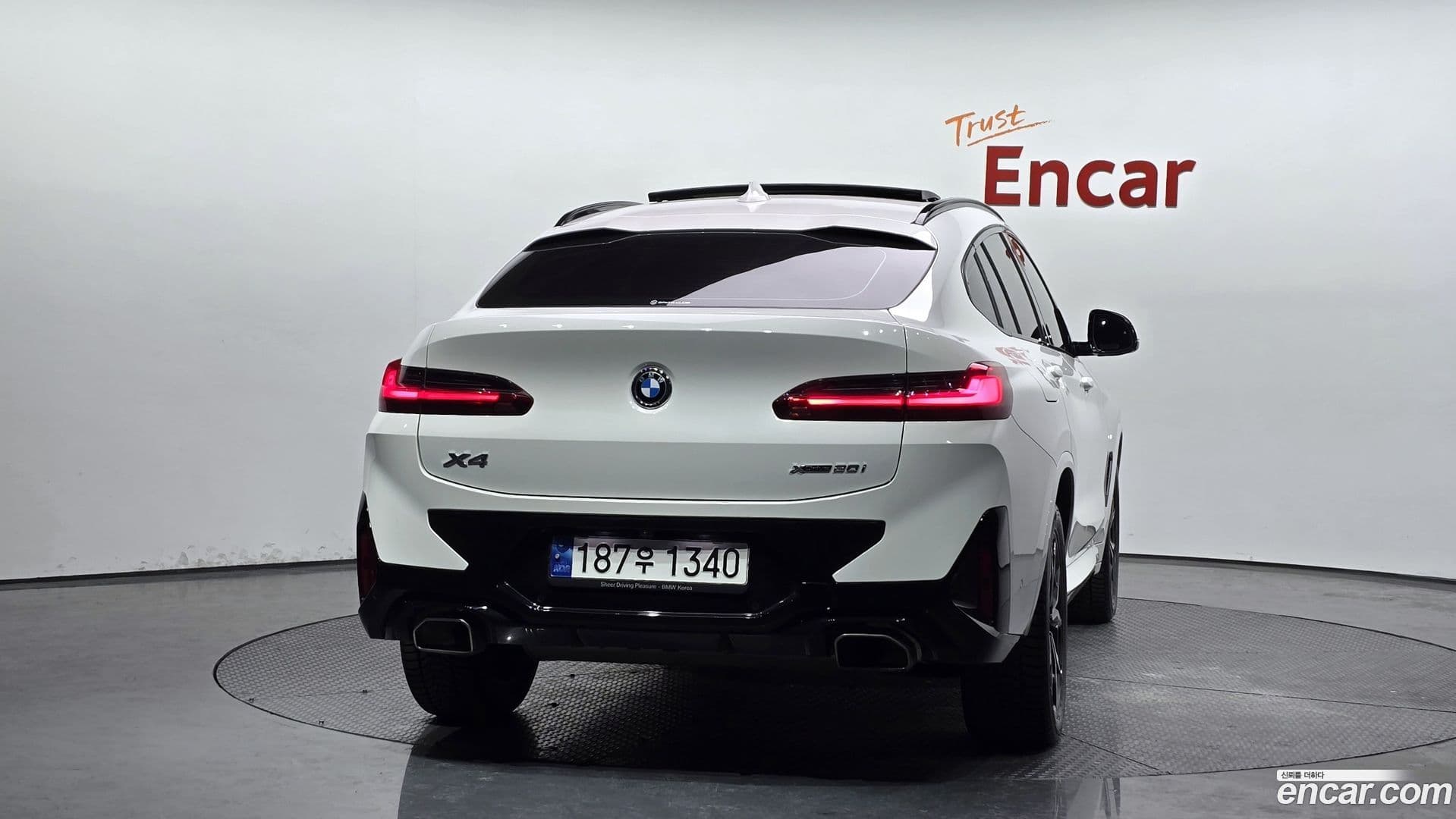 Main__Slider__Photo:X4 BMW 2023.0-3