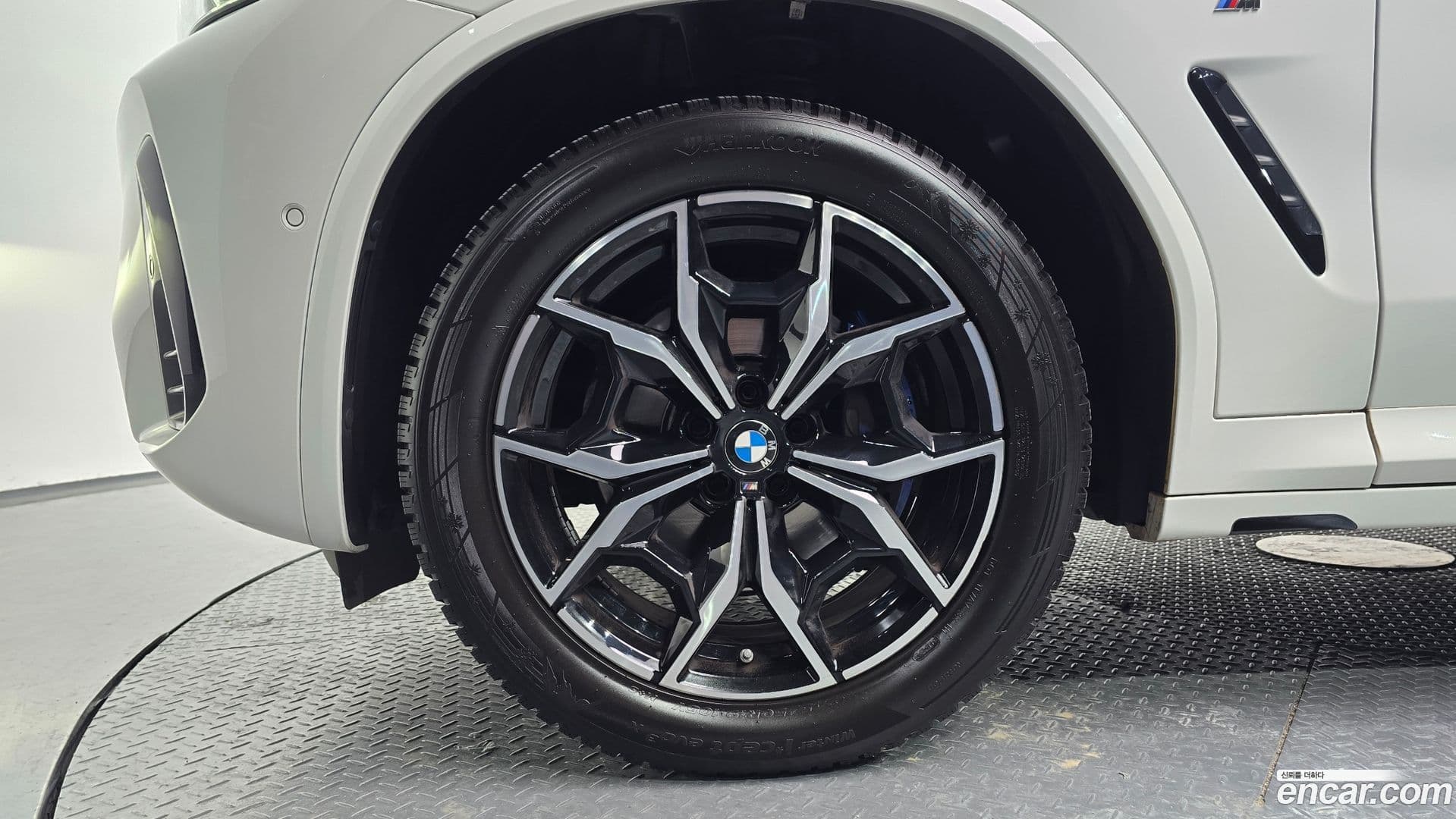 Main__Slider__Photo:X4 BMW 2023.0-4